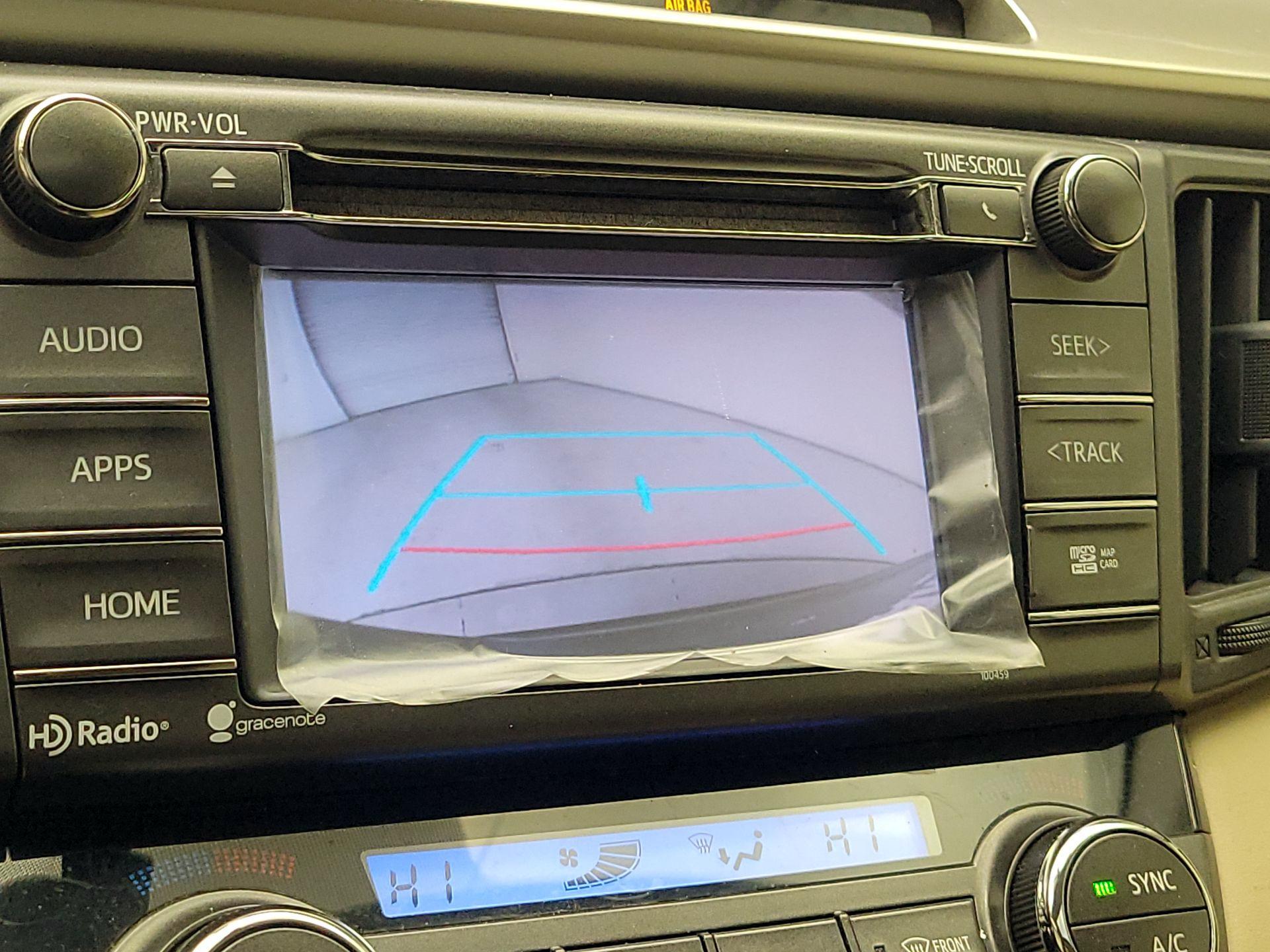 Thumbnail: 2015 Toyota RAV4 - 15