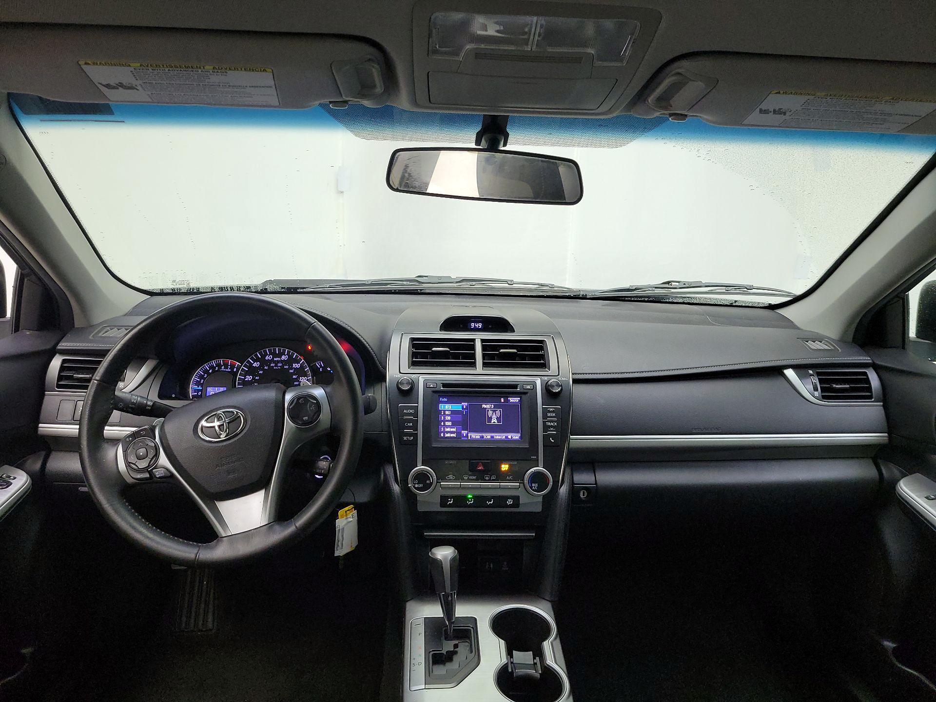 Thumbnail: 2014 Toyota Camry - 9