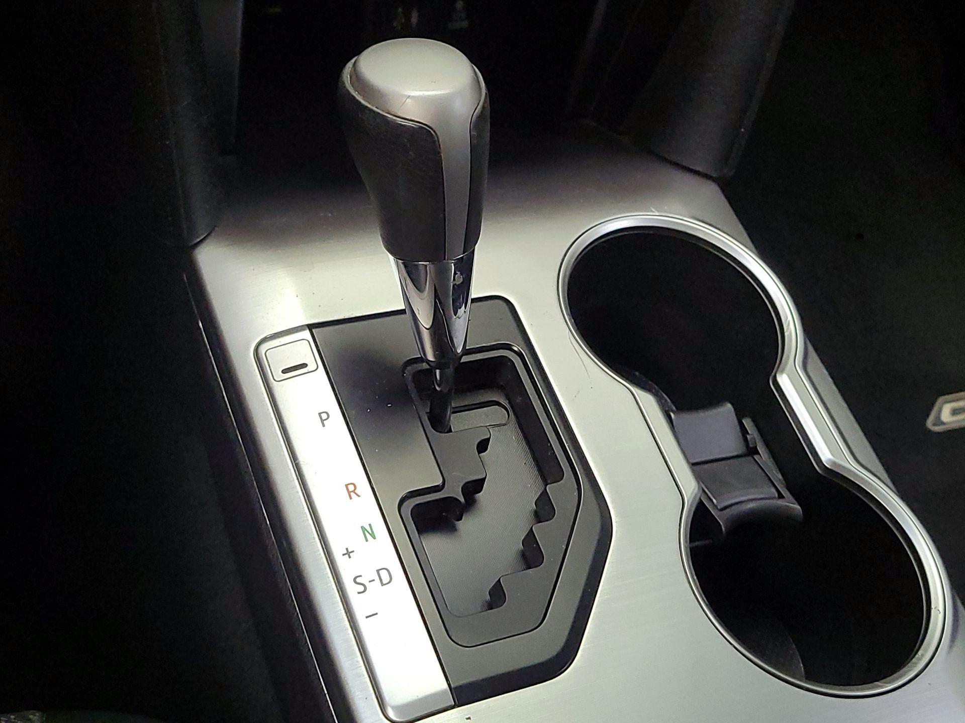 Thumbnail: 2014 Toyota Camry - 17