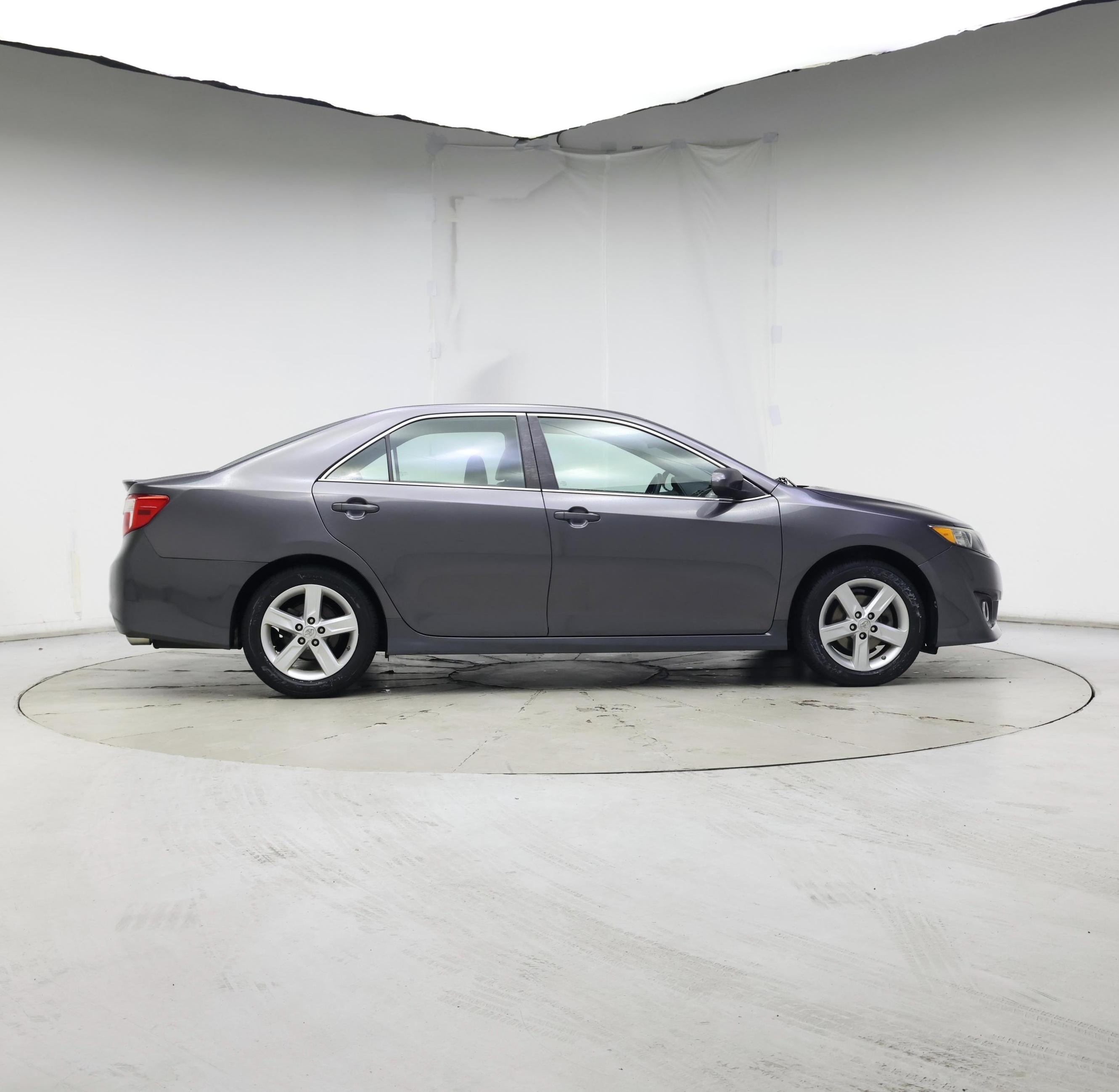 Thumbnail: 2014 Toyota Camry - 7