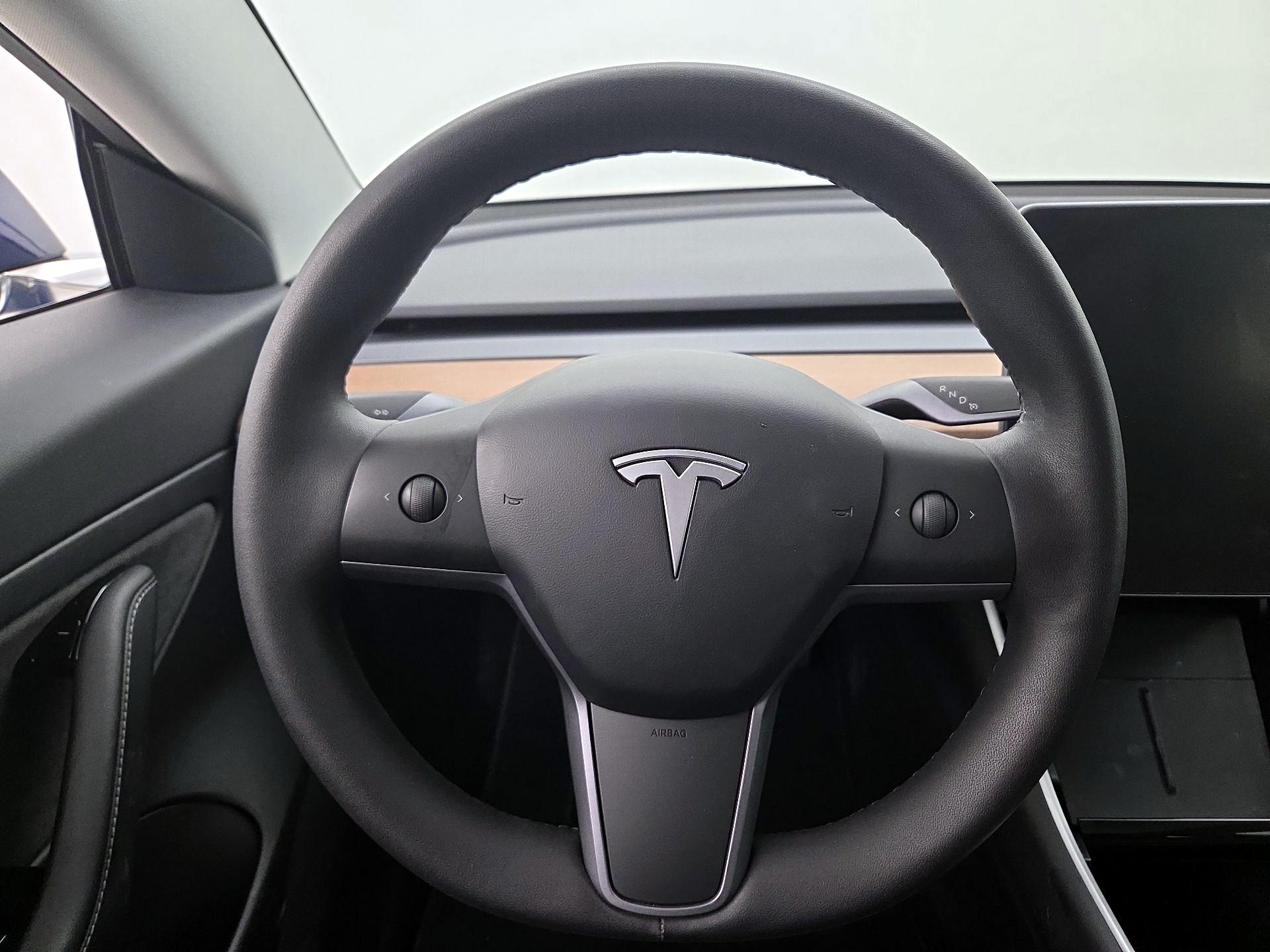 Thumbnail: 2020 Tesla Model 3 - 10