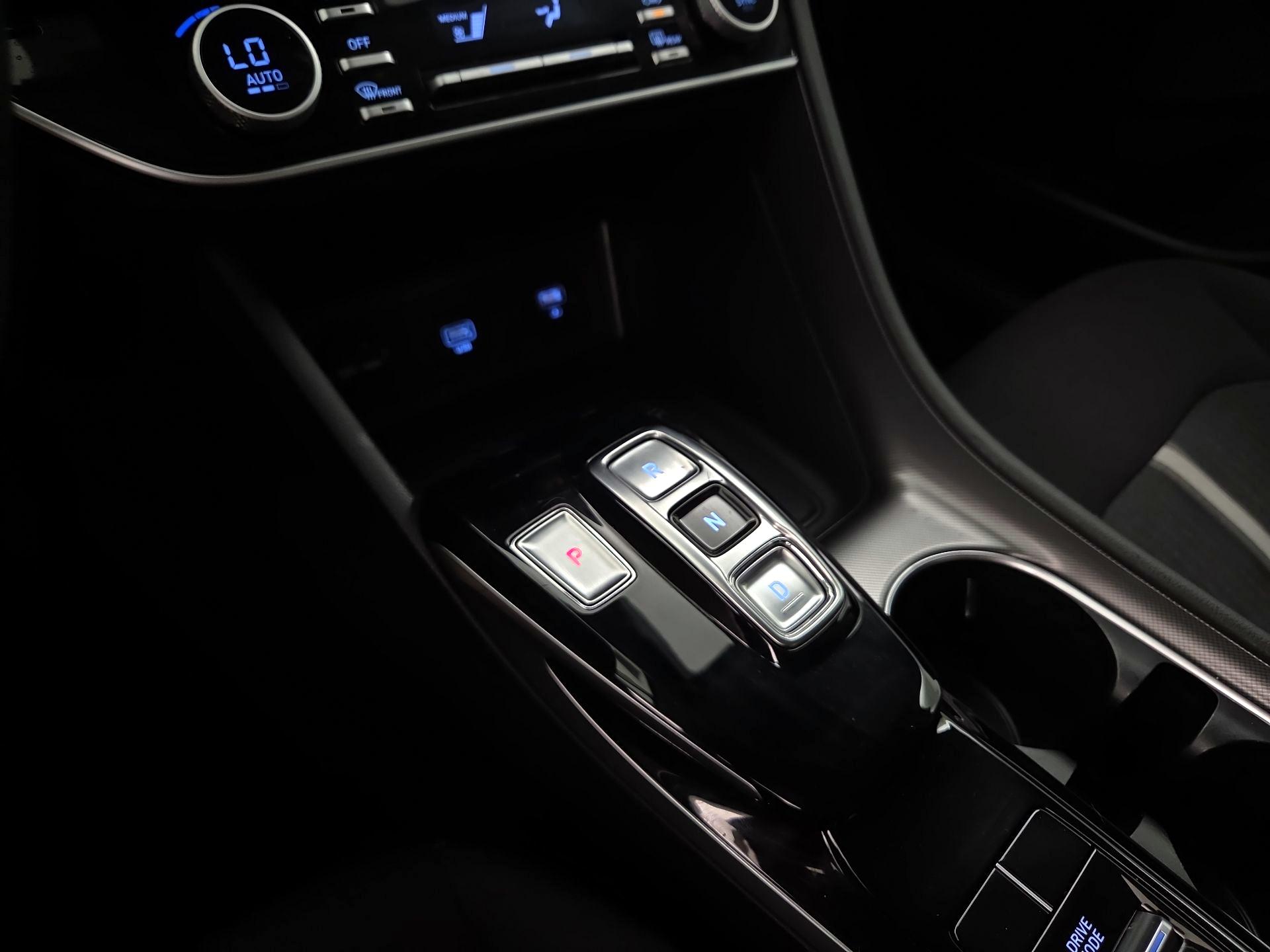 Thumbnail: 2023 Hyundai Sonata - 17