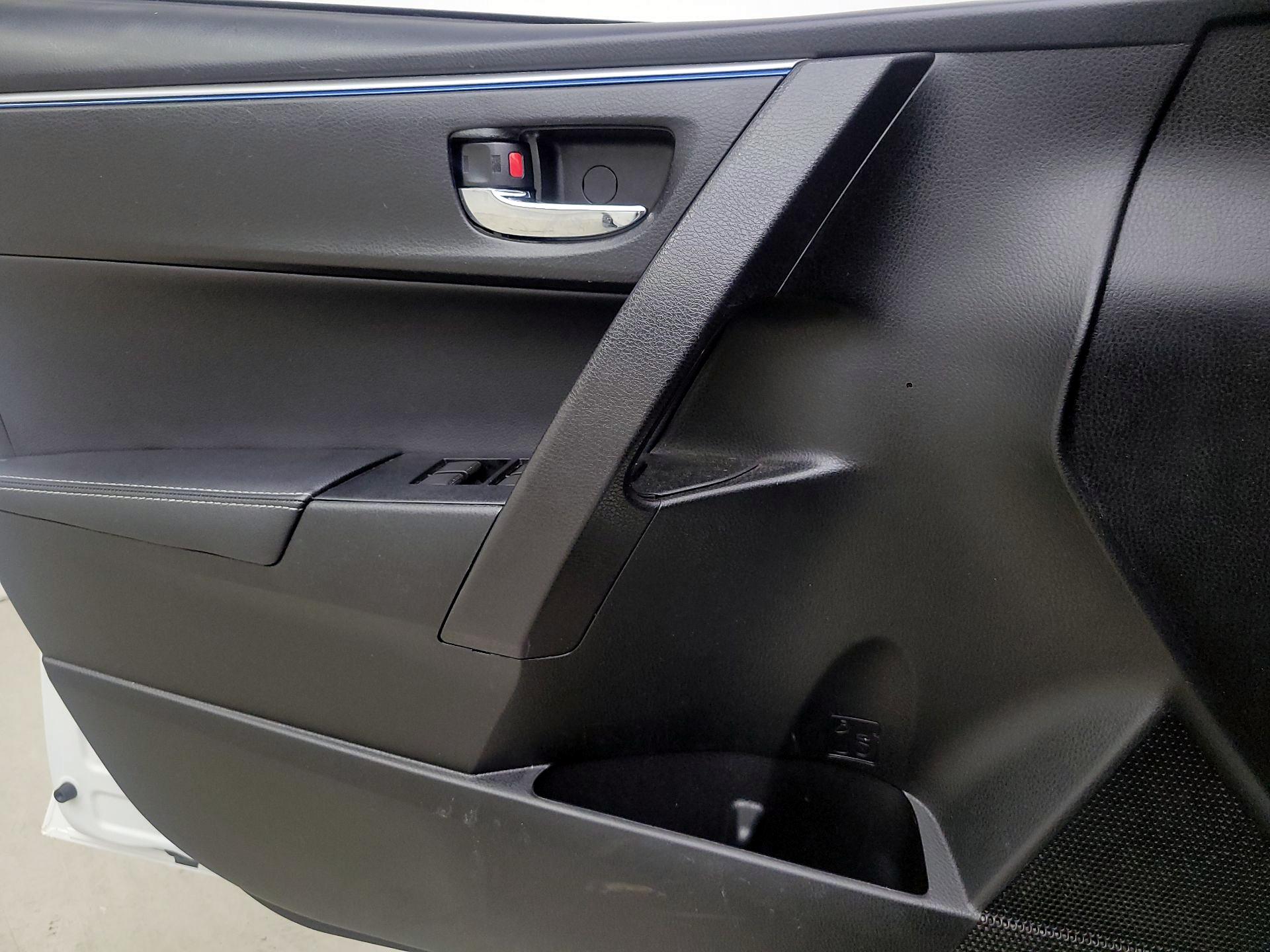 Thumbnail: 2016 Toyota Corolla - 12