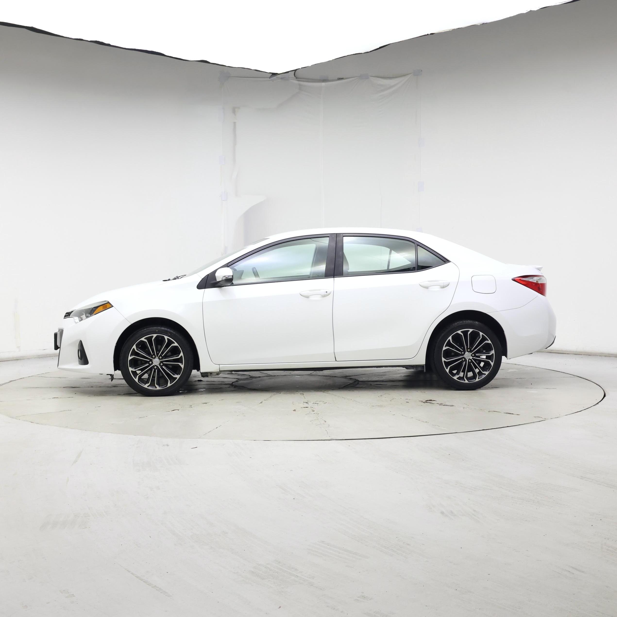 Thumbnail: 2016 Toyota Corolla - 3