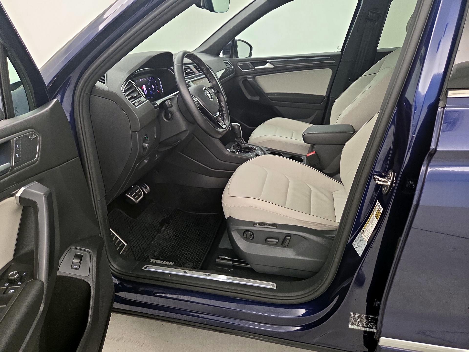 Thumbnail: 2021 Volkswagen Tiguan - 11