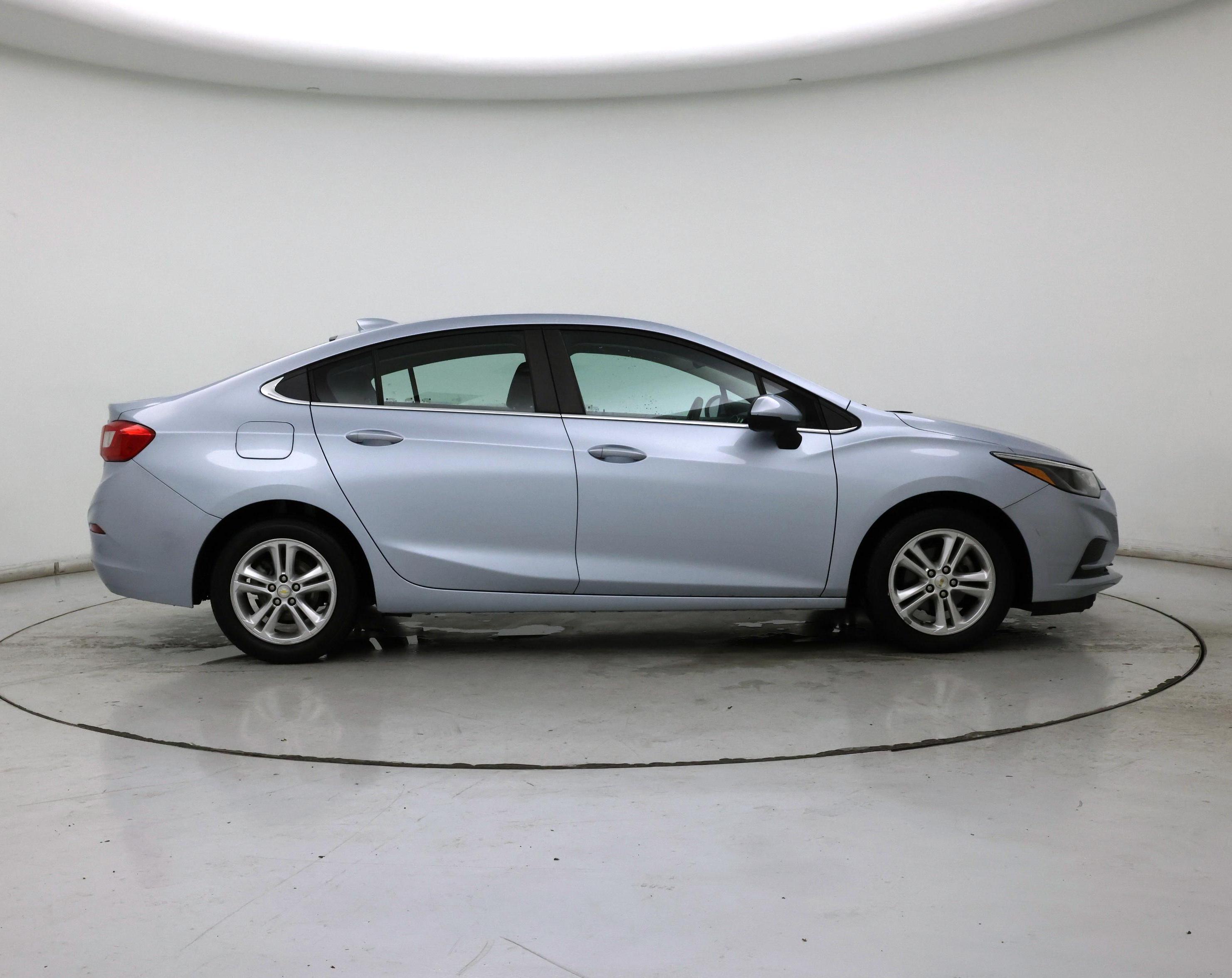 Thumbnail: 2017 Chevrolet Cruze - 7