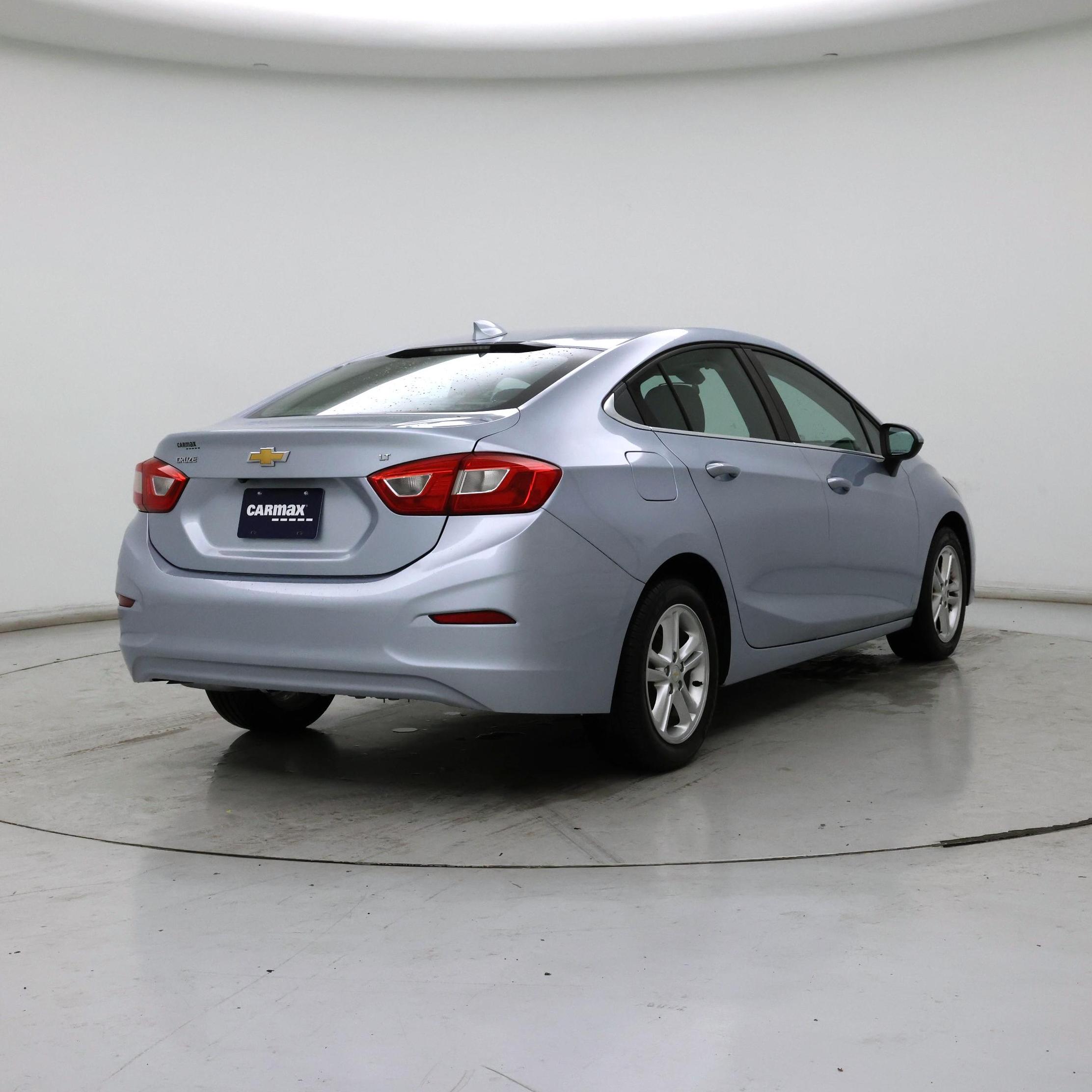 Thumbnail: 2017 Chevrolet Cruze - 8