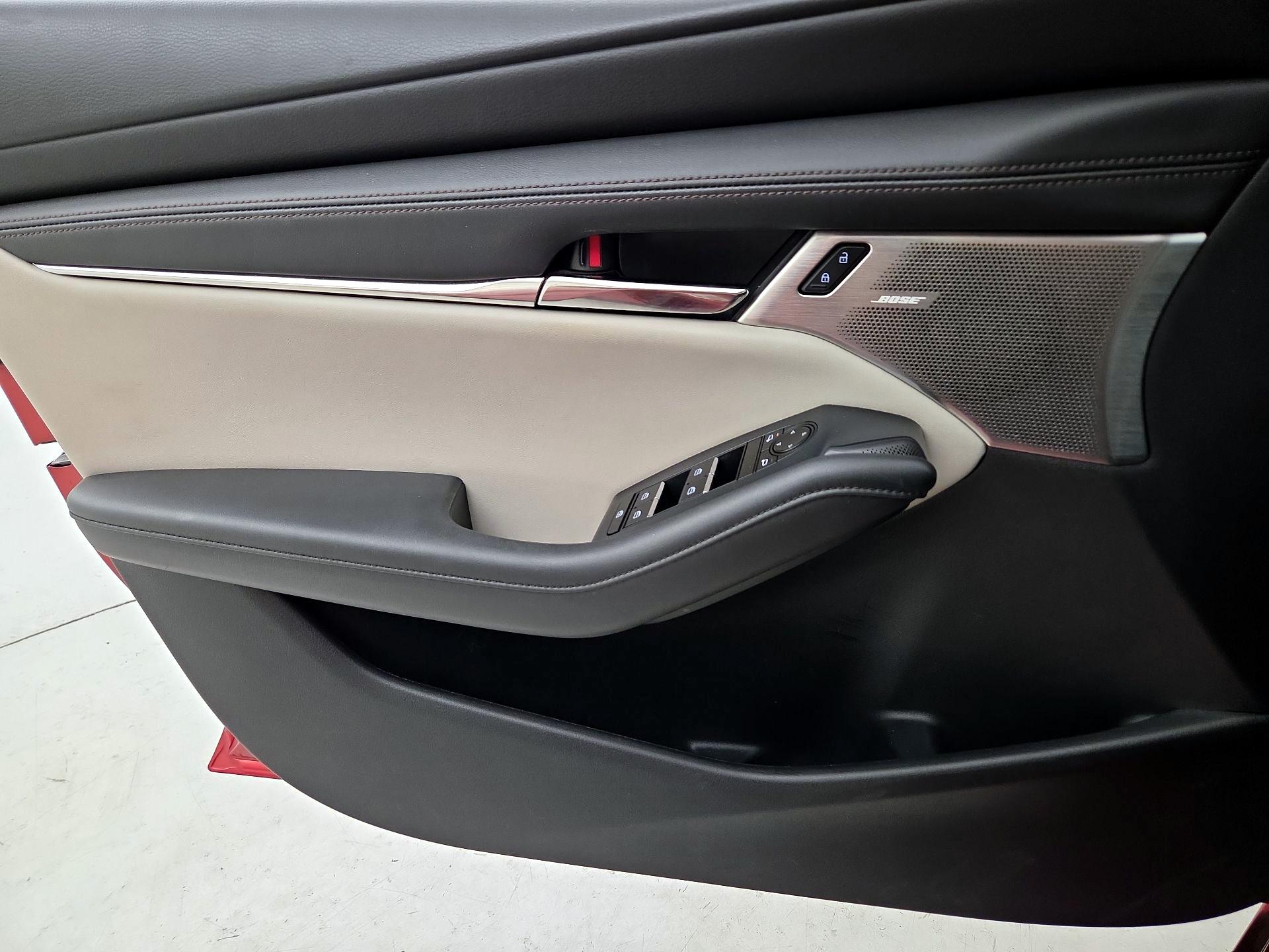 Thumbnail: 2019 Mazda Mazda3 - 12