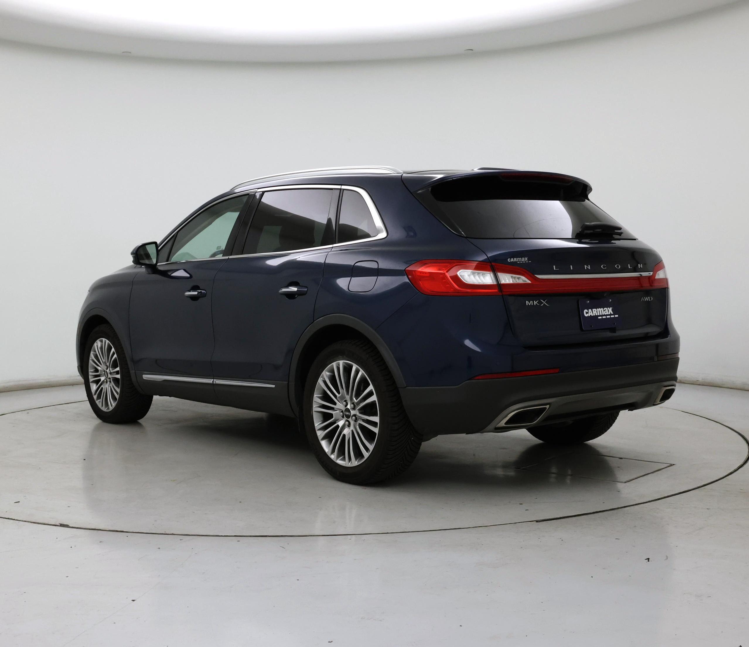 Thumbnail: 2017 Lincoln MKX - 2