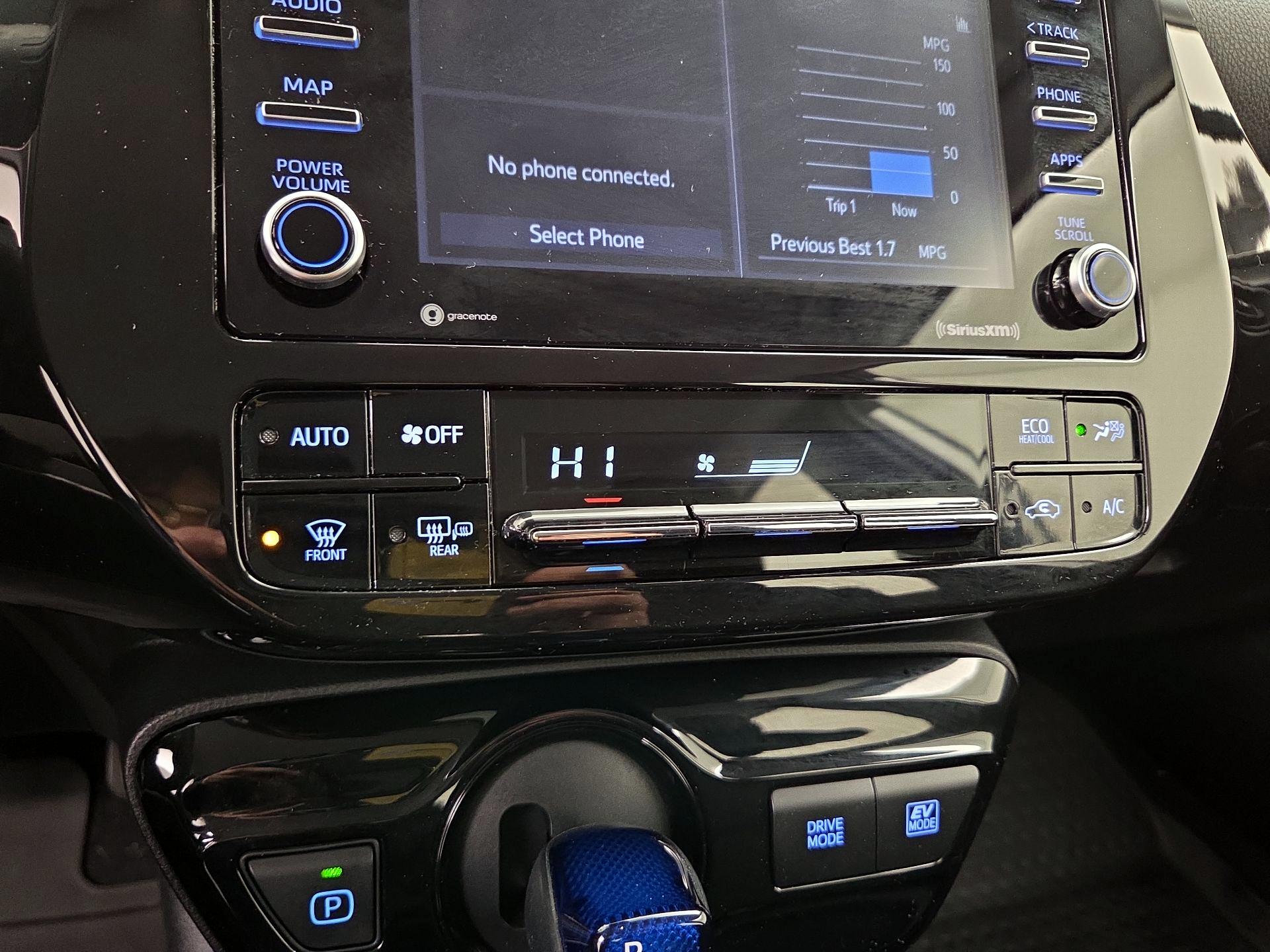 Thumbnail: 2022 Toyota Prius - 15