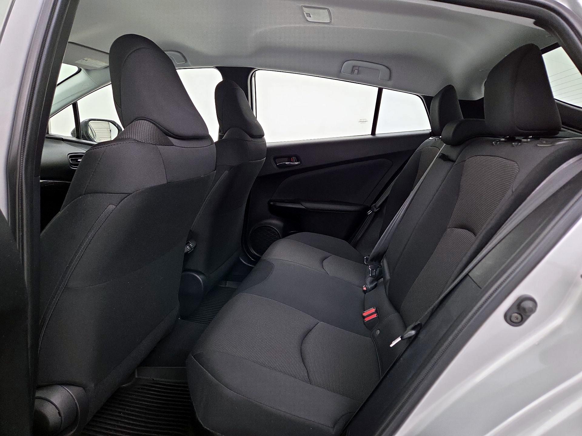 Thumbnail: 2022 Toyota Prius - 18