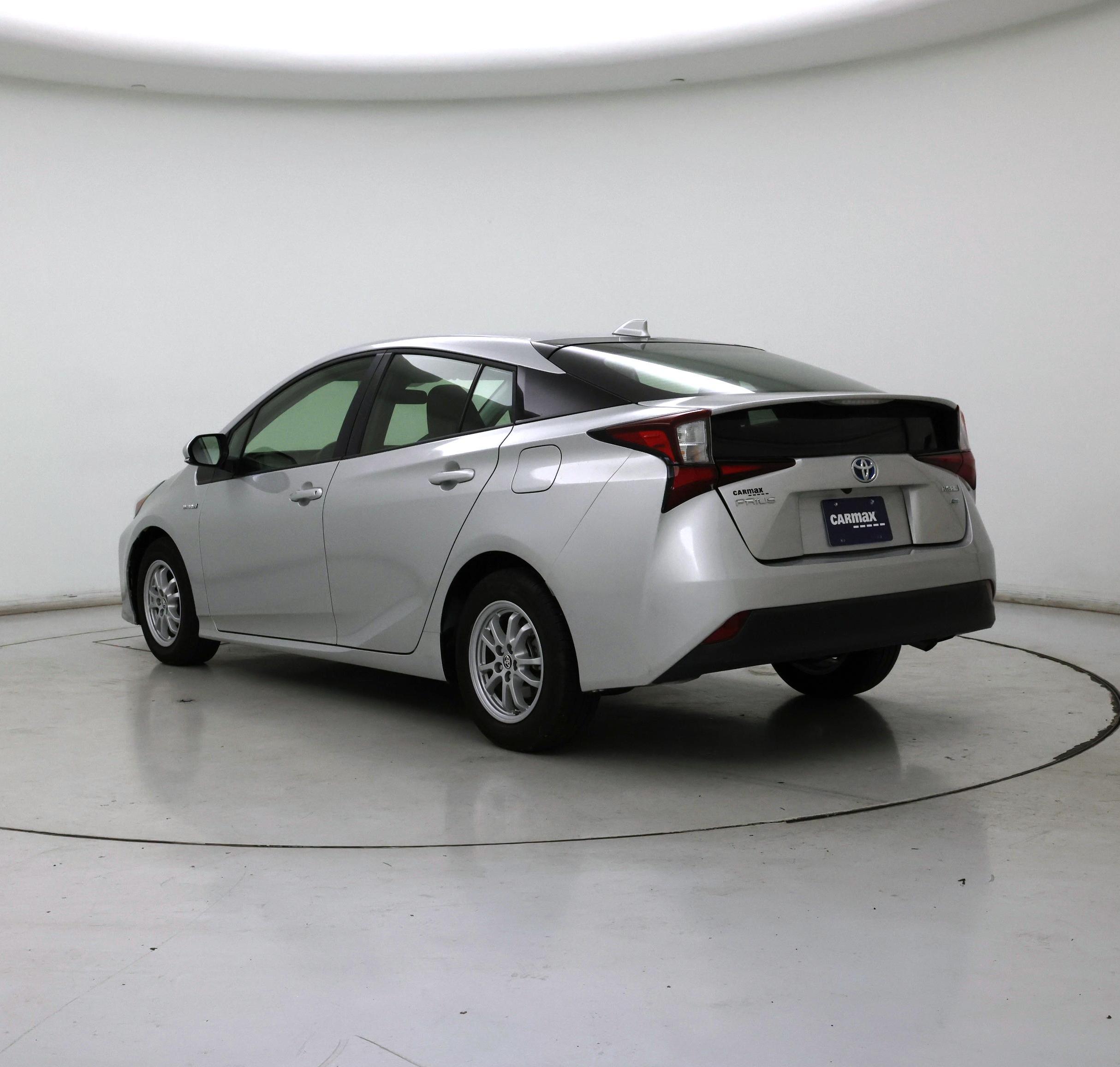 Thumbnail: 2022 Toyota Prius - 2