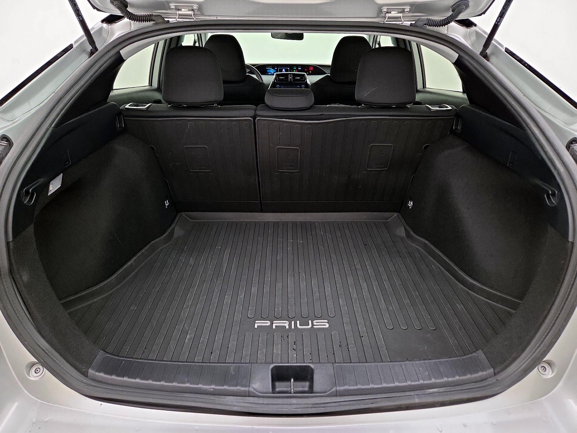 Thumbnail: 2022 Toyota Prius - 19