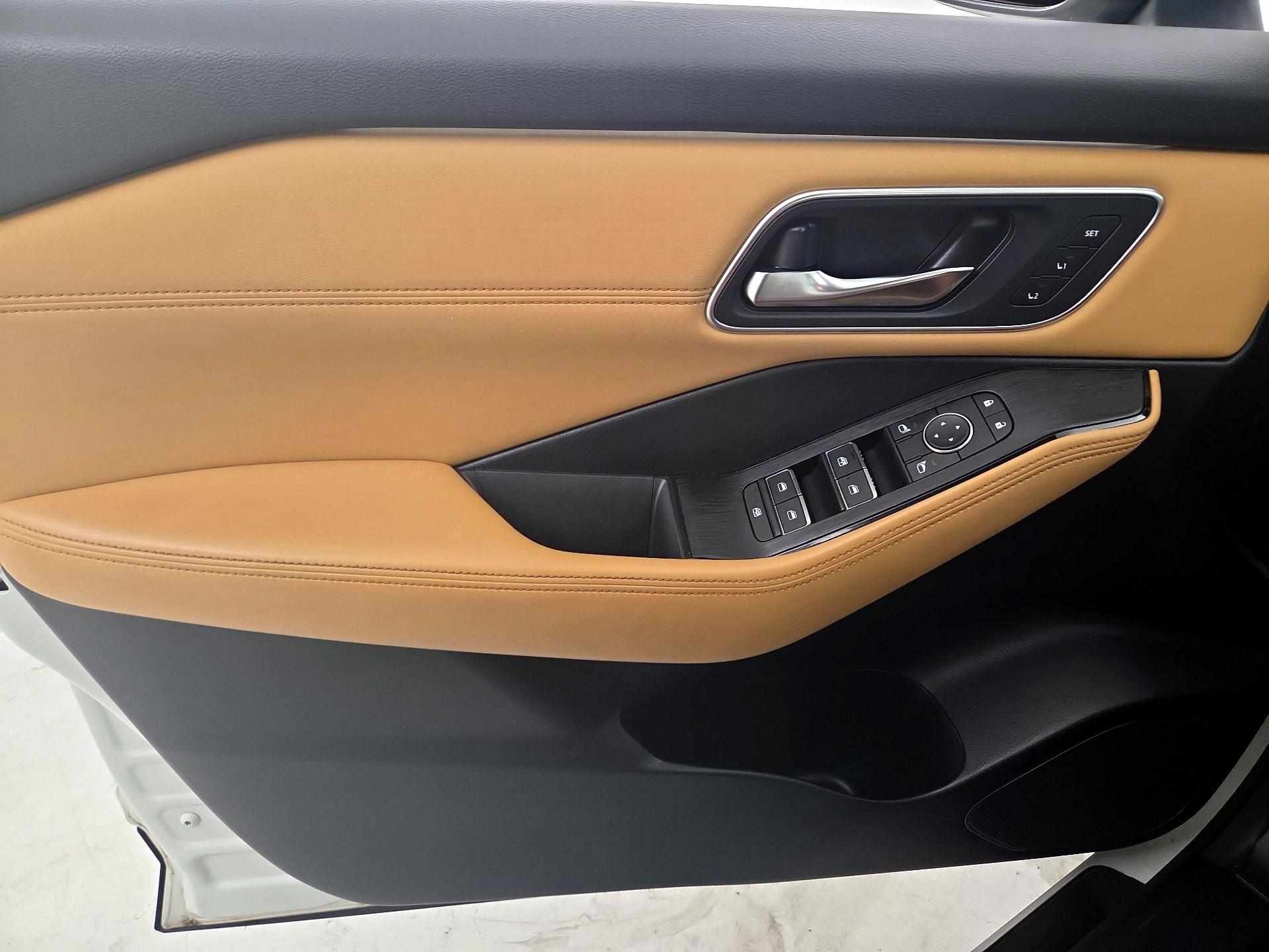 Thumbnail: 2021 Nissan Rogue - 12