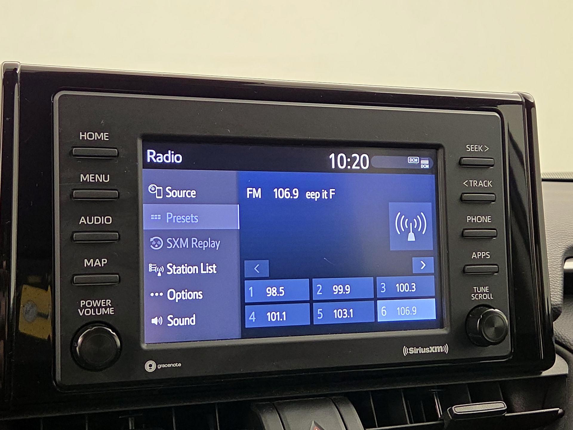 Thumbnail: 2022 Toyota RAV4 - 15