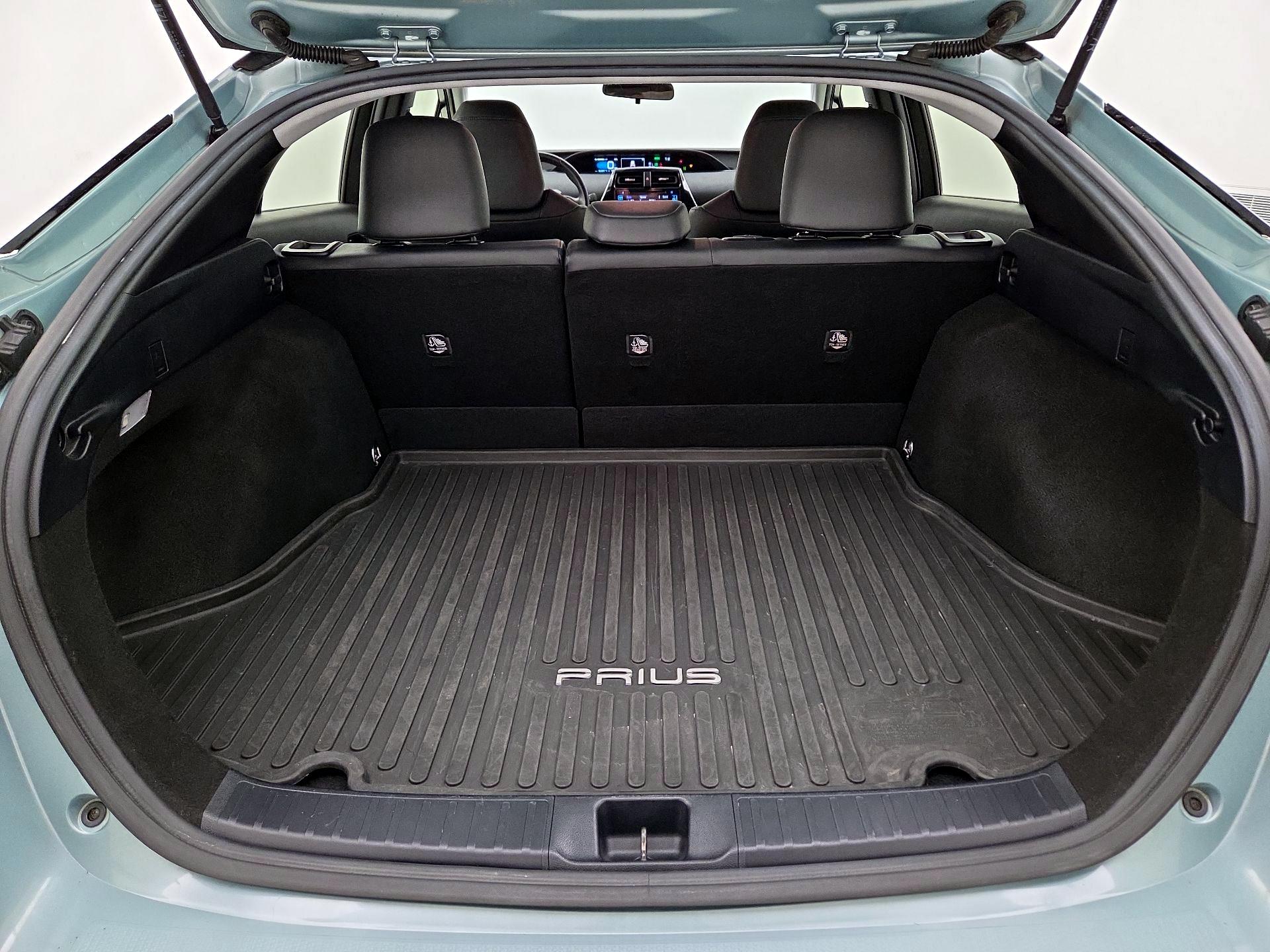 Thumbnail: 2016 Toyota Prius - 20
