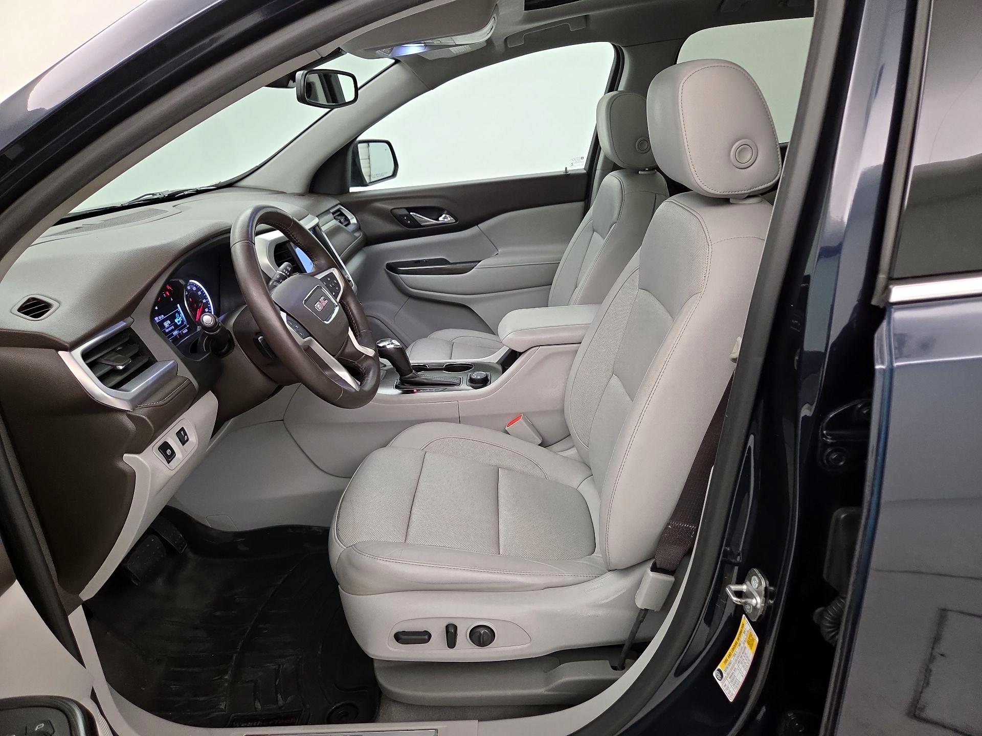 Thumbnail: 2017 GMC Acadia - 11