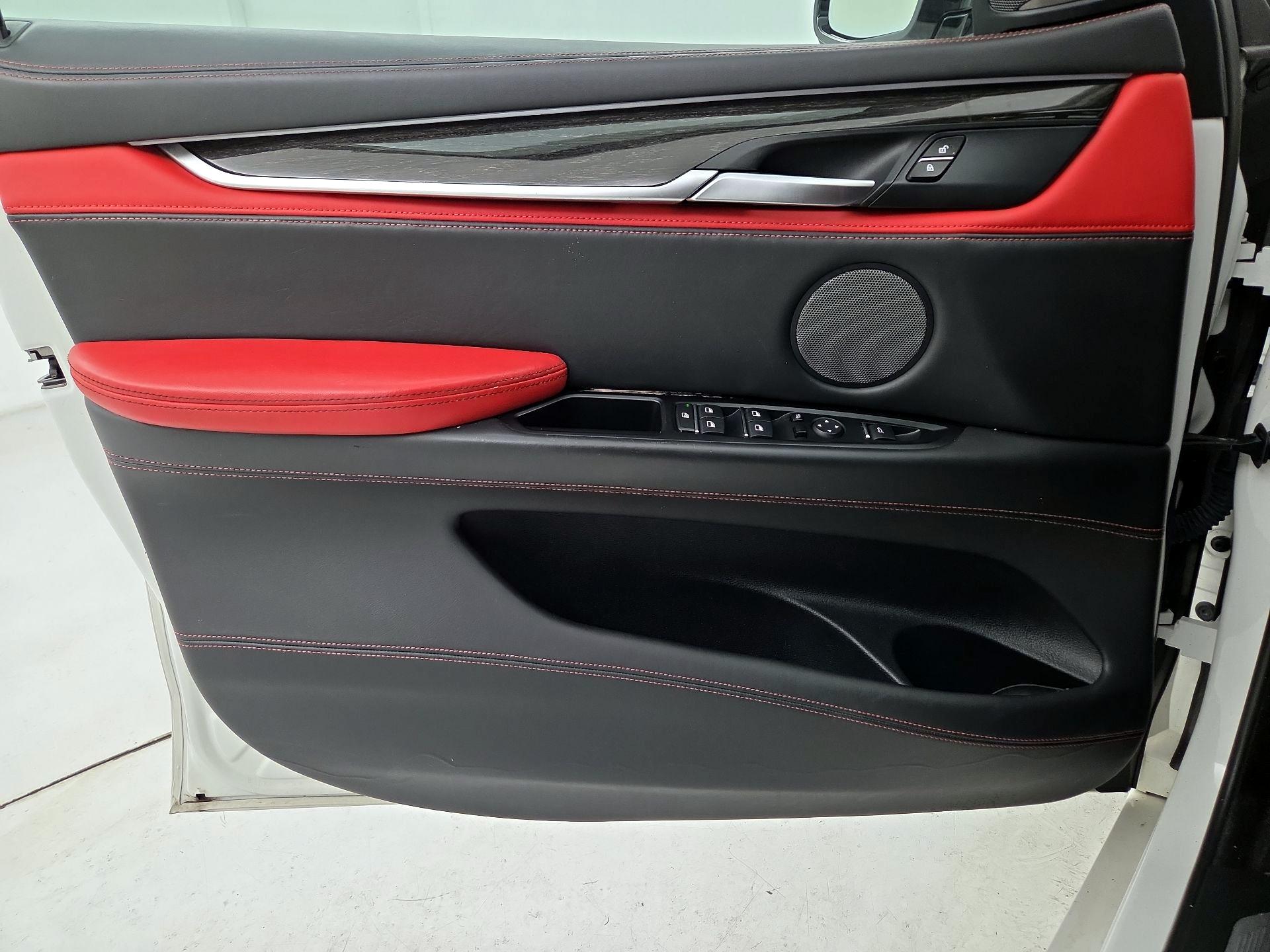 Thumbnail: 2018 BMW X6 - 12