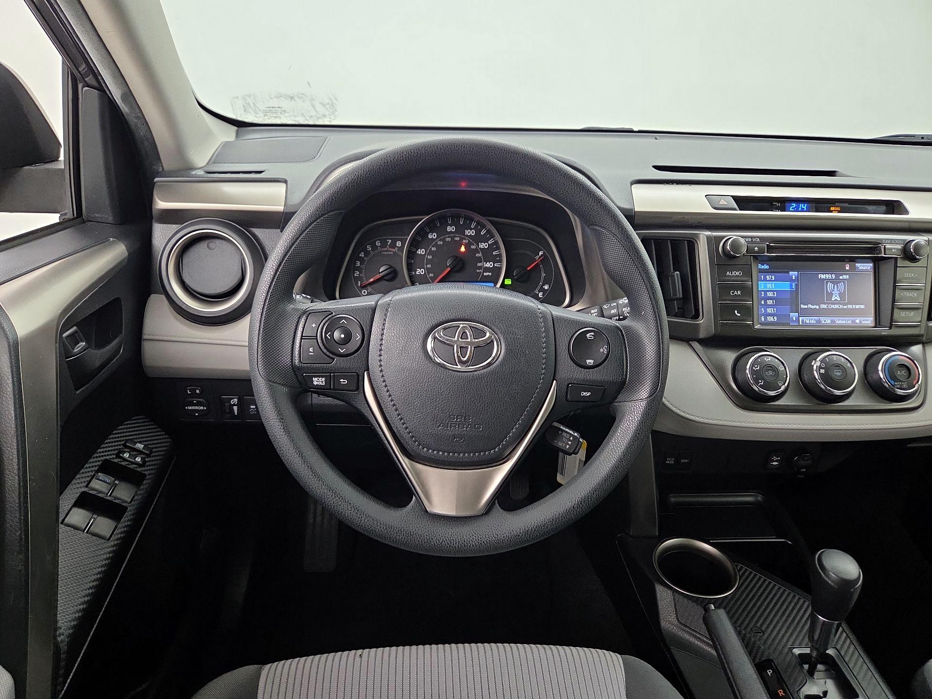 Thumbnail: 2014 Toyota RAV4 - 10