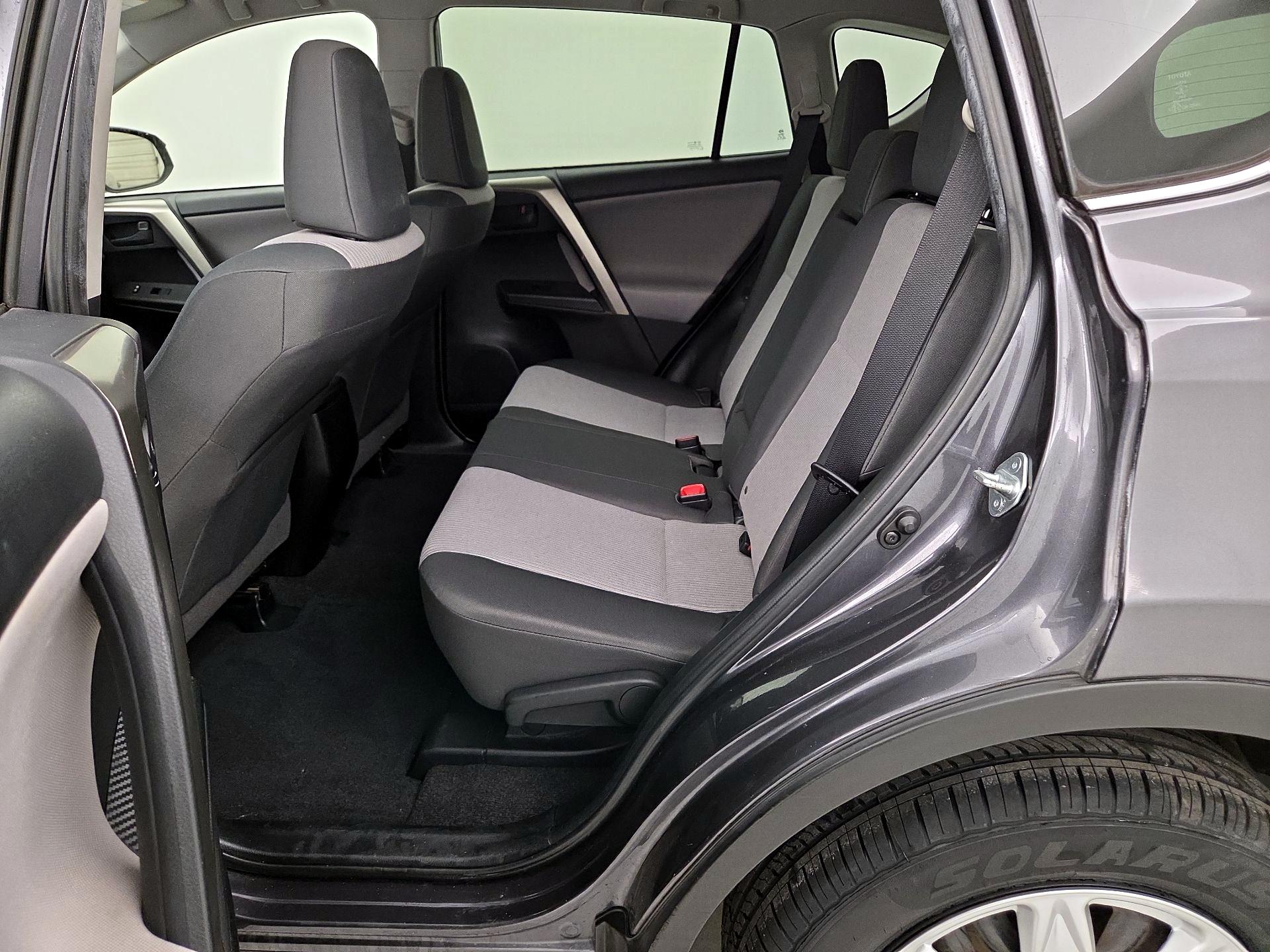 Thumbnail: 2014 Toyota RAV4 - 19