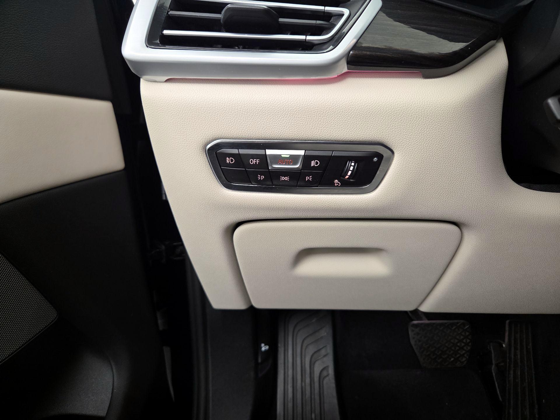 Thumbnail: 2020 BMW X5 - 13