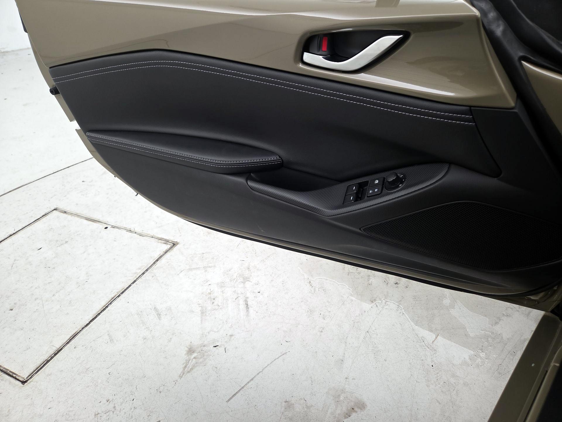 Thumbnail: 2024 Mazda MX-5 Miata - 12