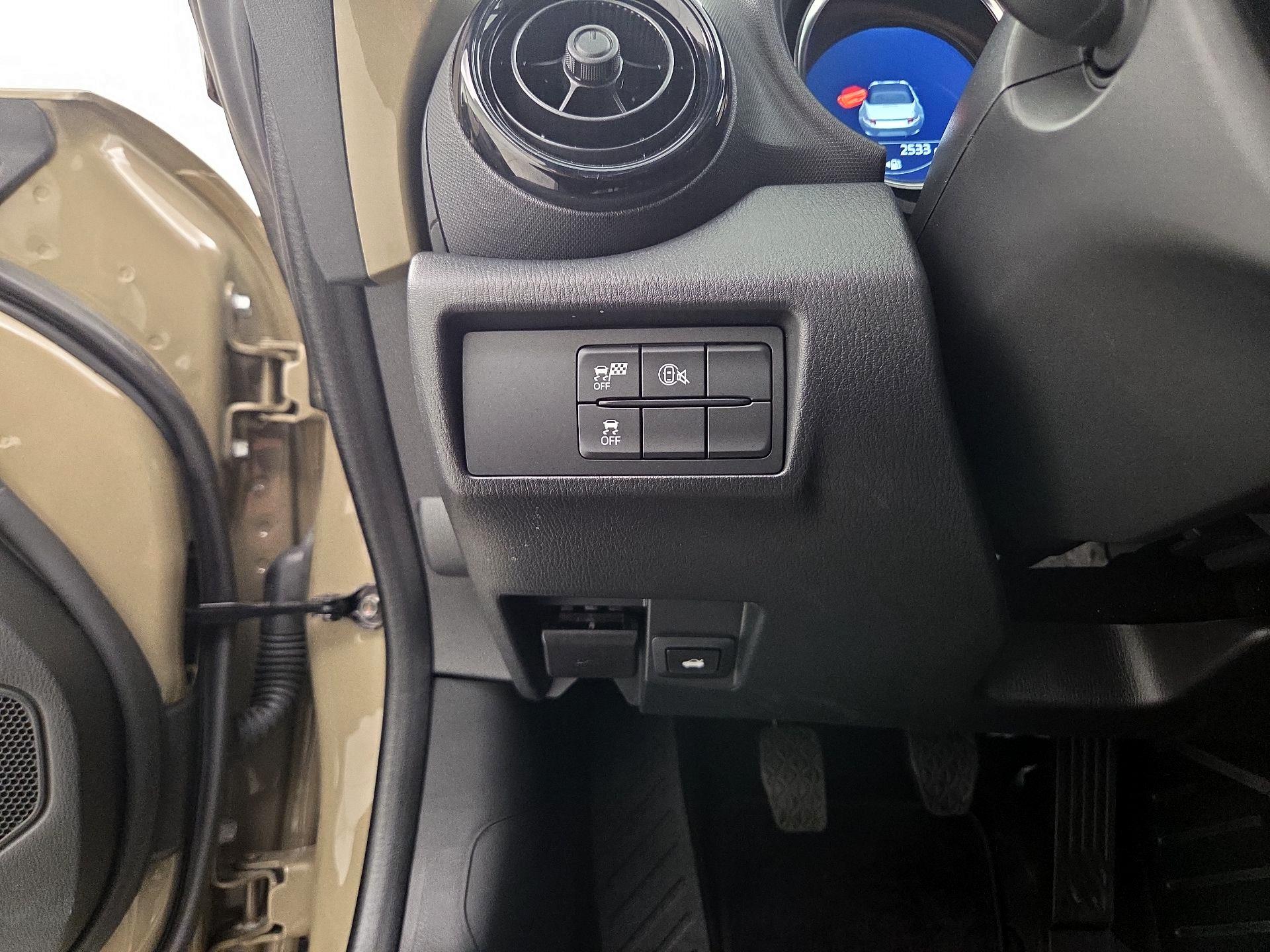 Thumbnail: 2024 Mazda MX-5 Miata - 13