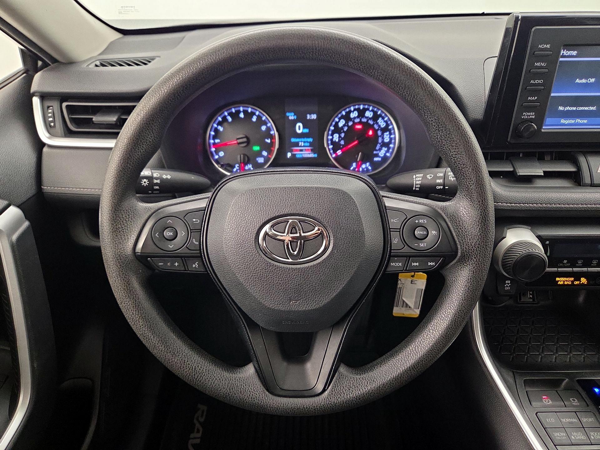 Thumbnail: 2019 Toyota RAV4 - 10