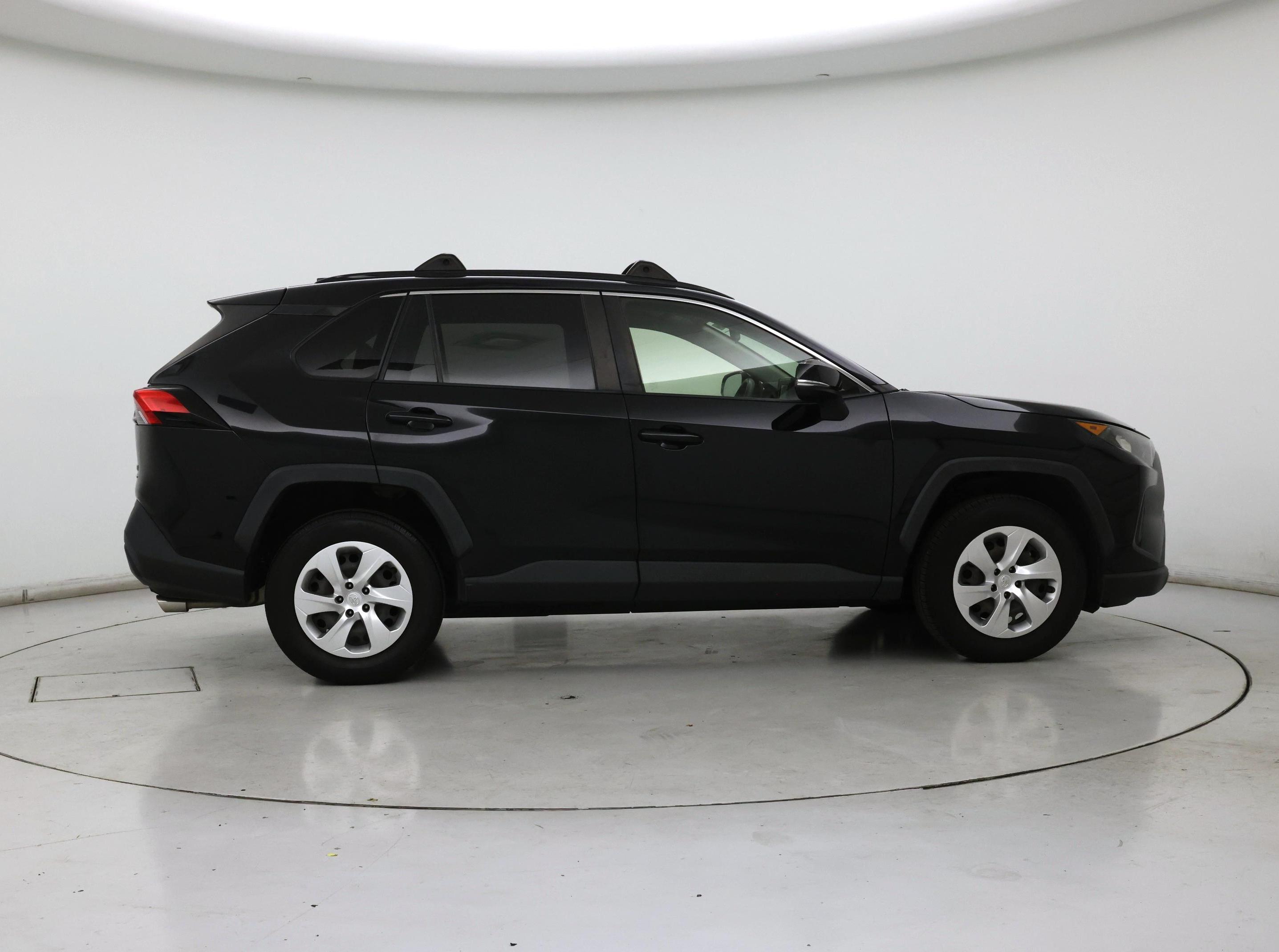 Thumbnail: 2019 Toyota RAV4 - 7