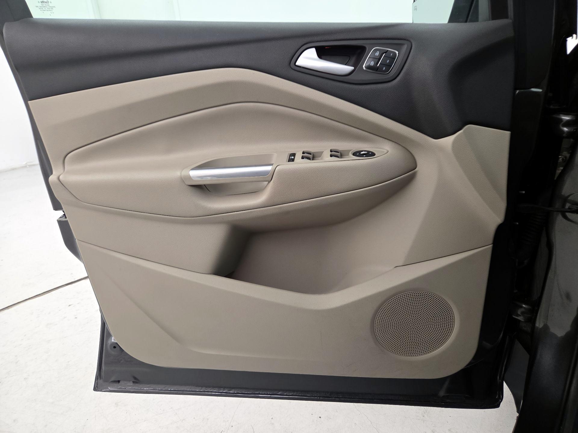 Thumbnail: 2015 Ford Escape - 12