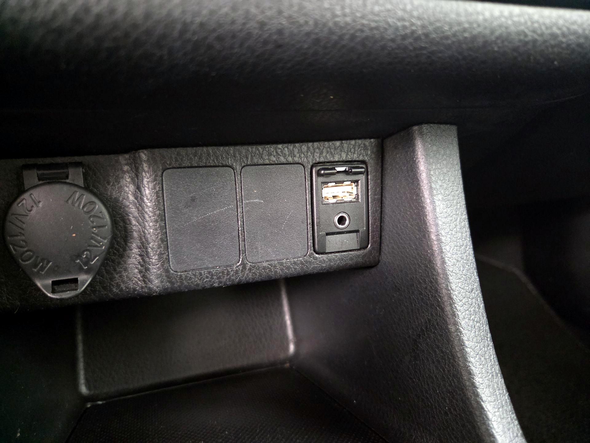 Thumbnail: 2017 Toyota Corolla - 18