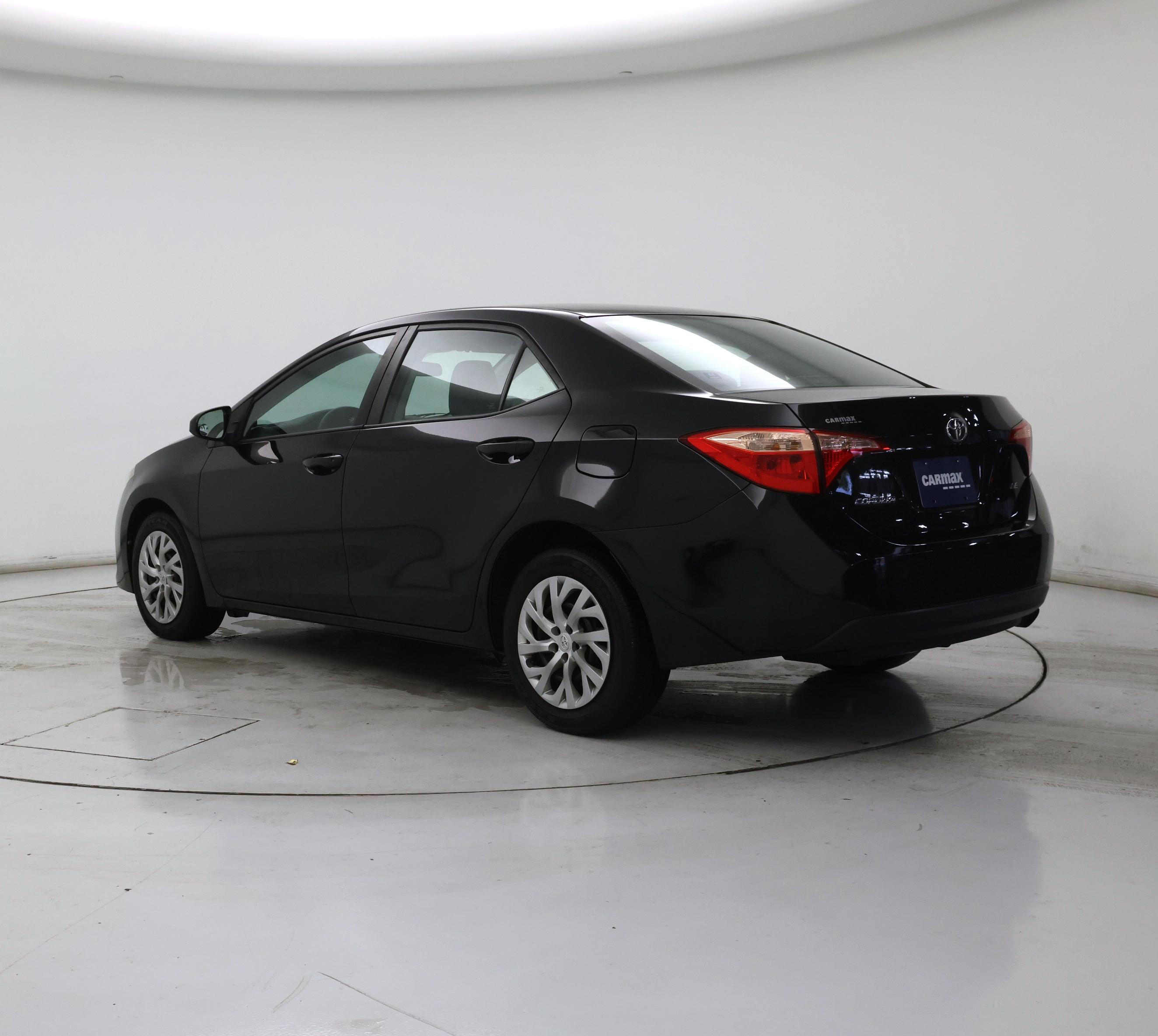 Thumbnail: 2017 Toyota Corolla - 2