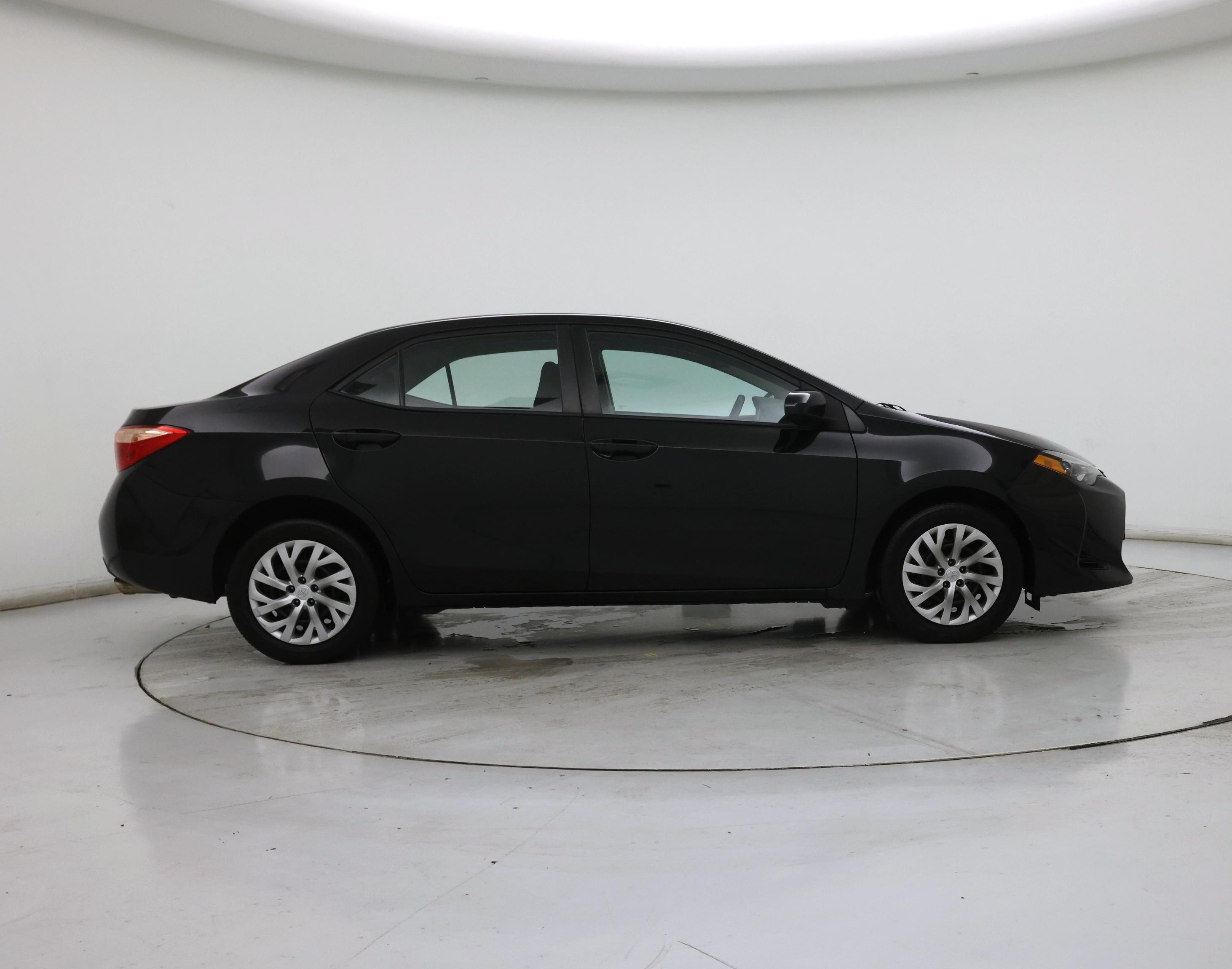 Thumbnail: 2017 Toyota Corolla - 7