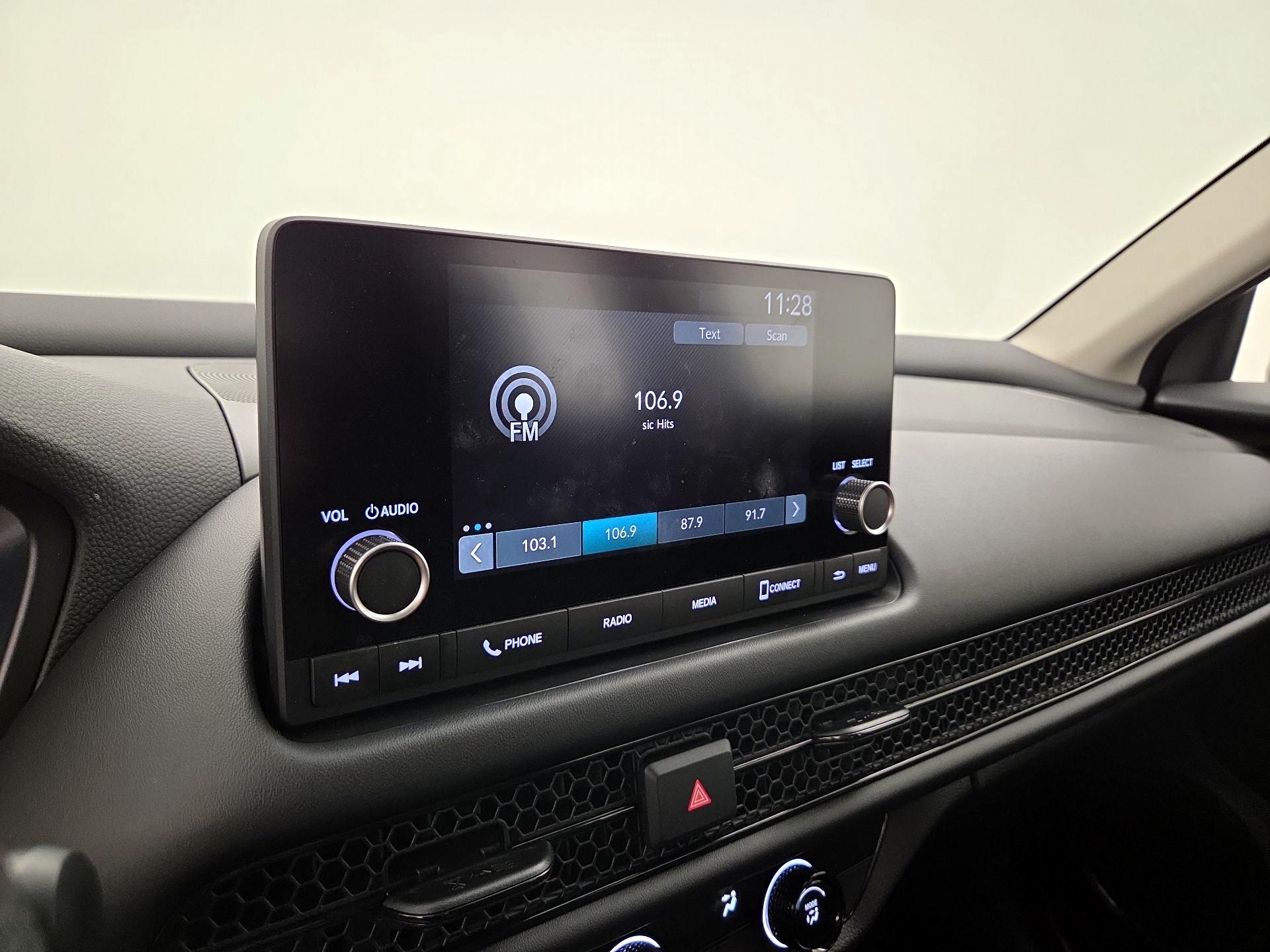 Thumbnail: 2025 Honda HR-V - 15