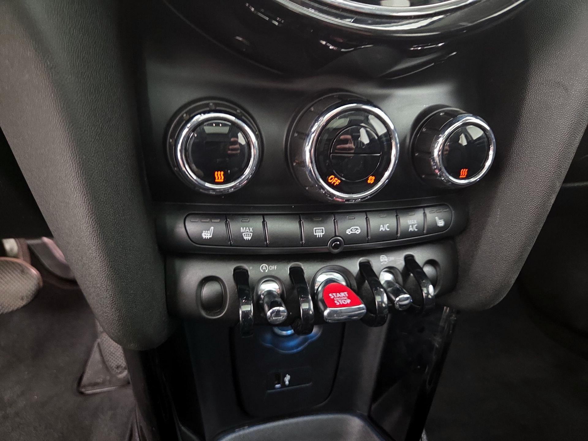 Thumbnail: 2022 MINI Cooper Hardtop - 16