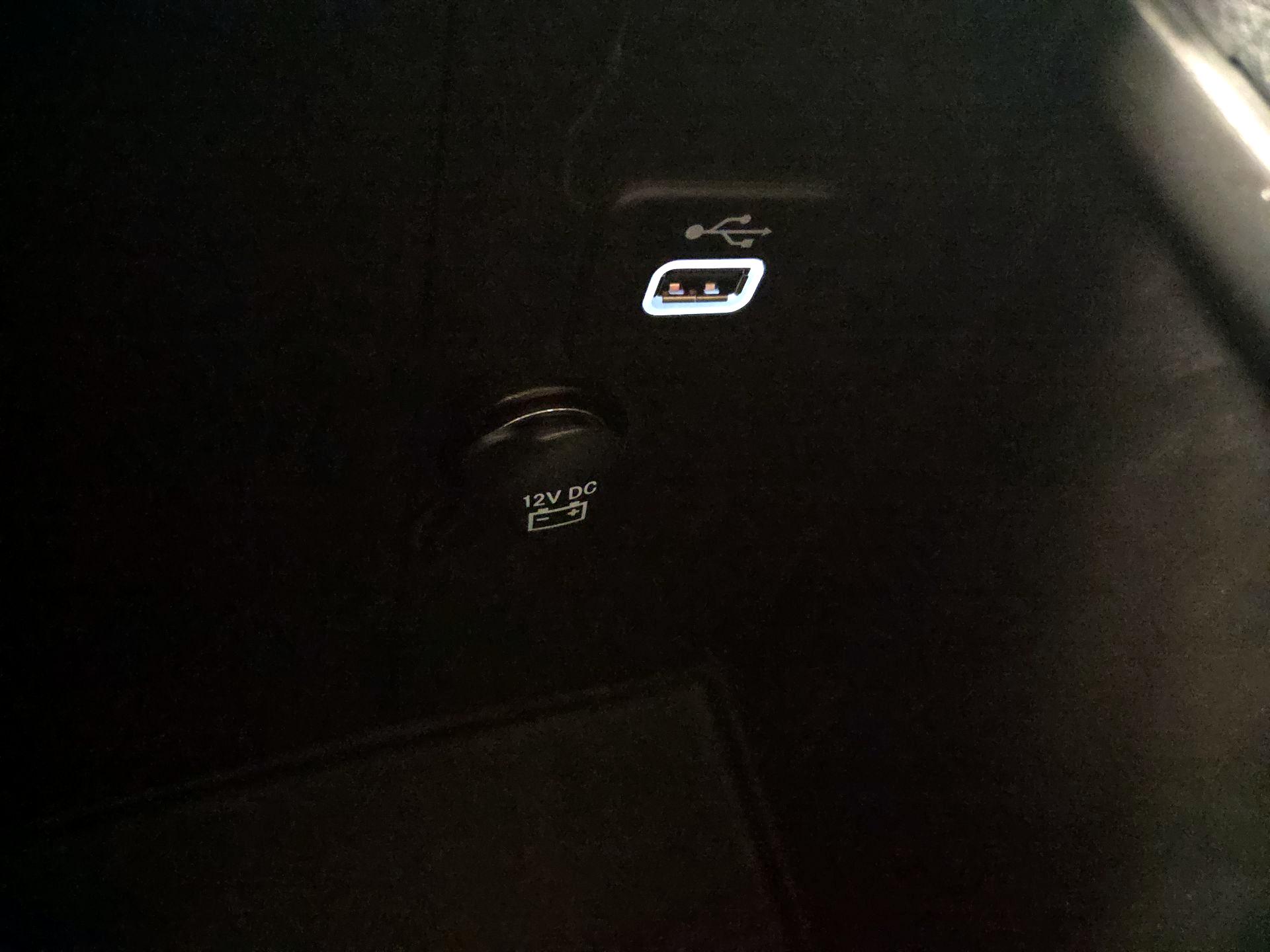 Thumbnail: 2017 Jeep Wrangler - 17