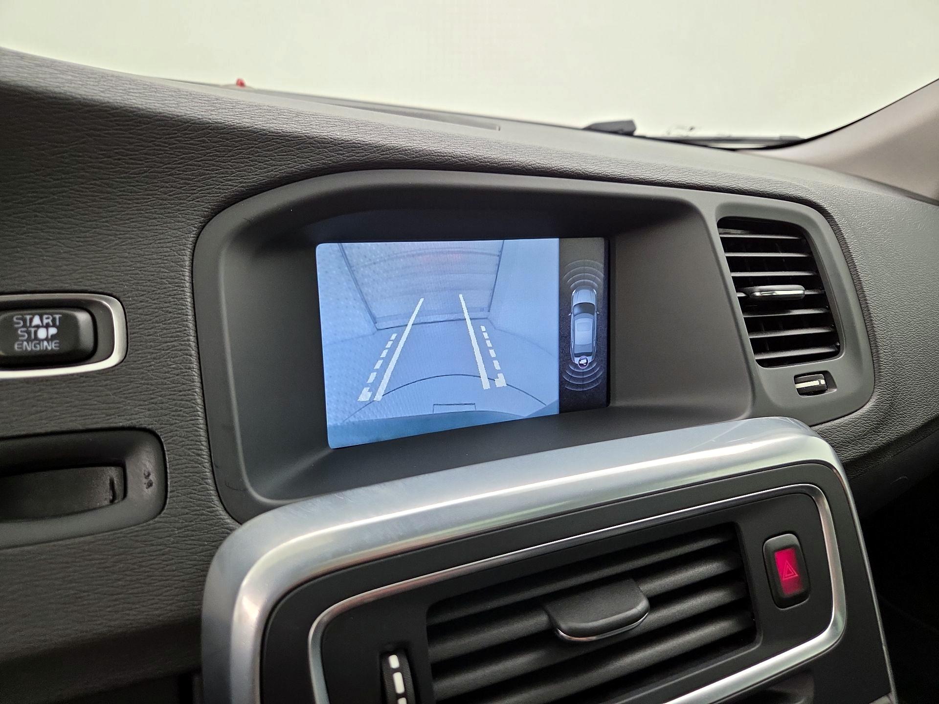 Thumbnail: 2015 Volvo S60 - 15