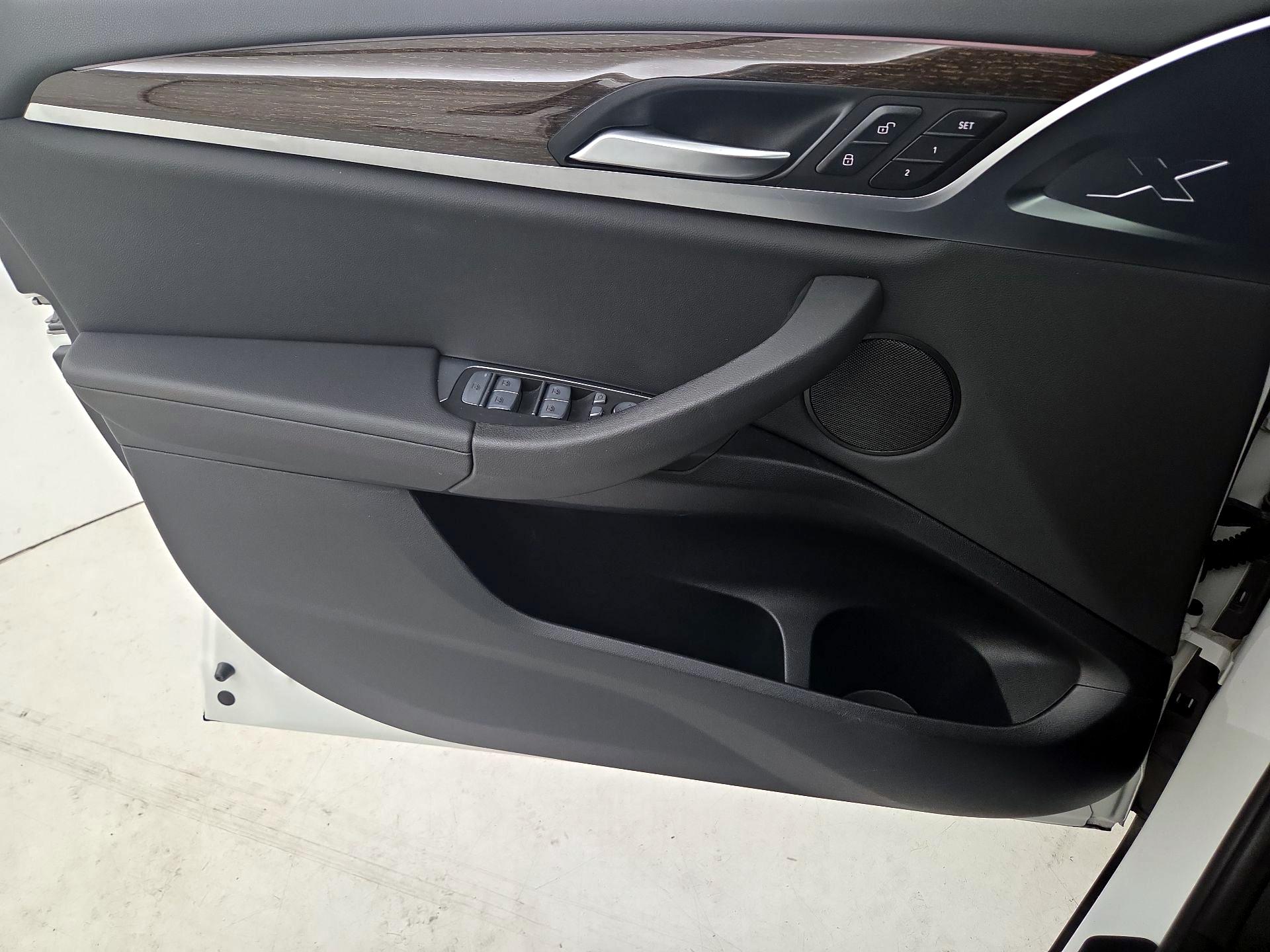Thumbnail: 2021 BMW X3 - 12