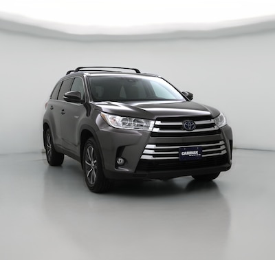 Gray 2019 Toyota Highlander Hybrid XLE