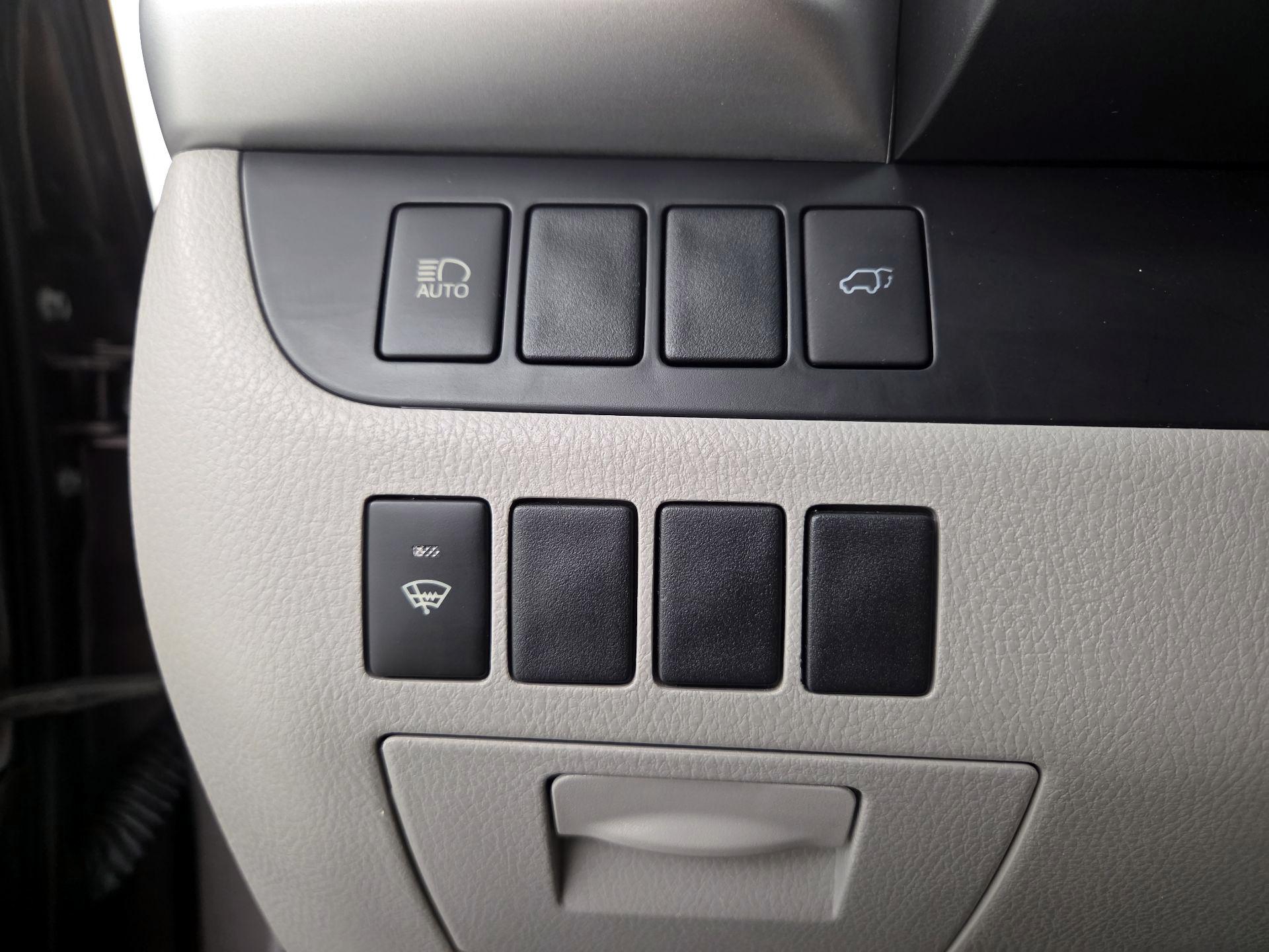 Thumbnail: 2019 Toyota Highlander - 13