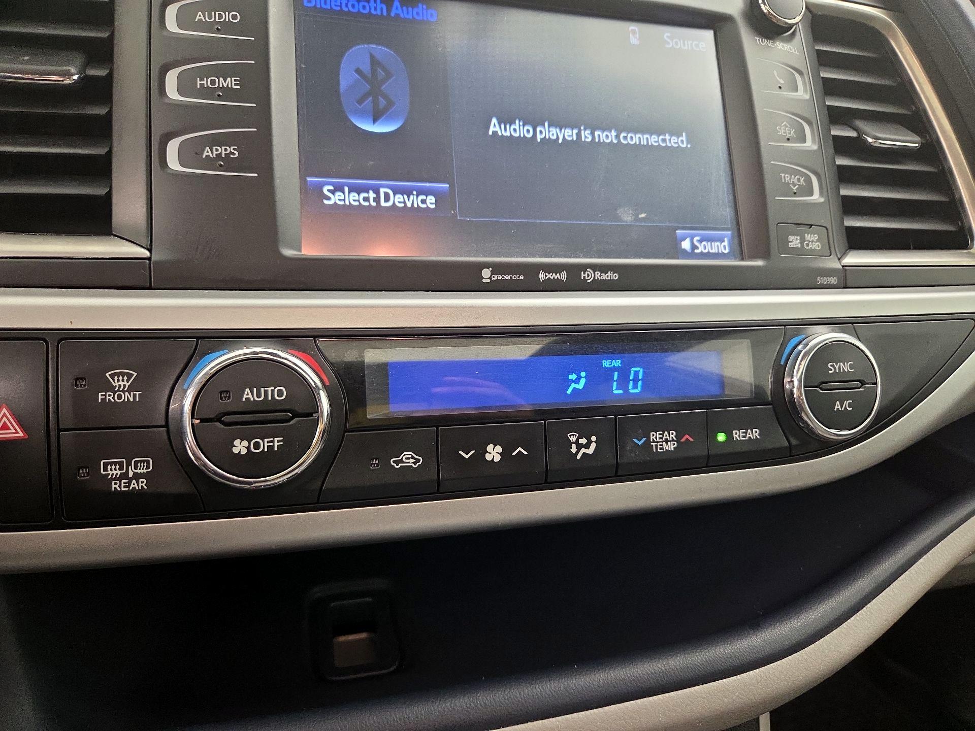 Thumbnail: 2019 Toyota Highlander - 16