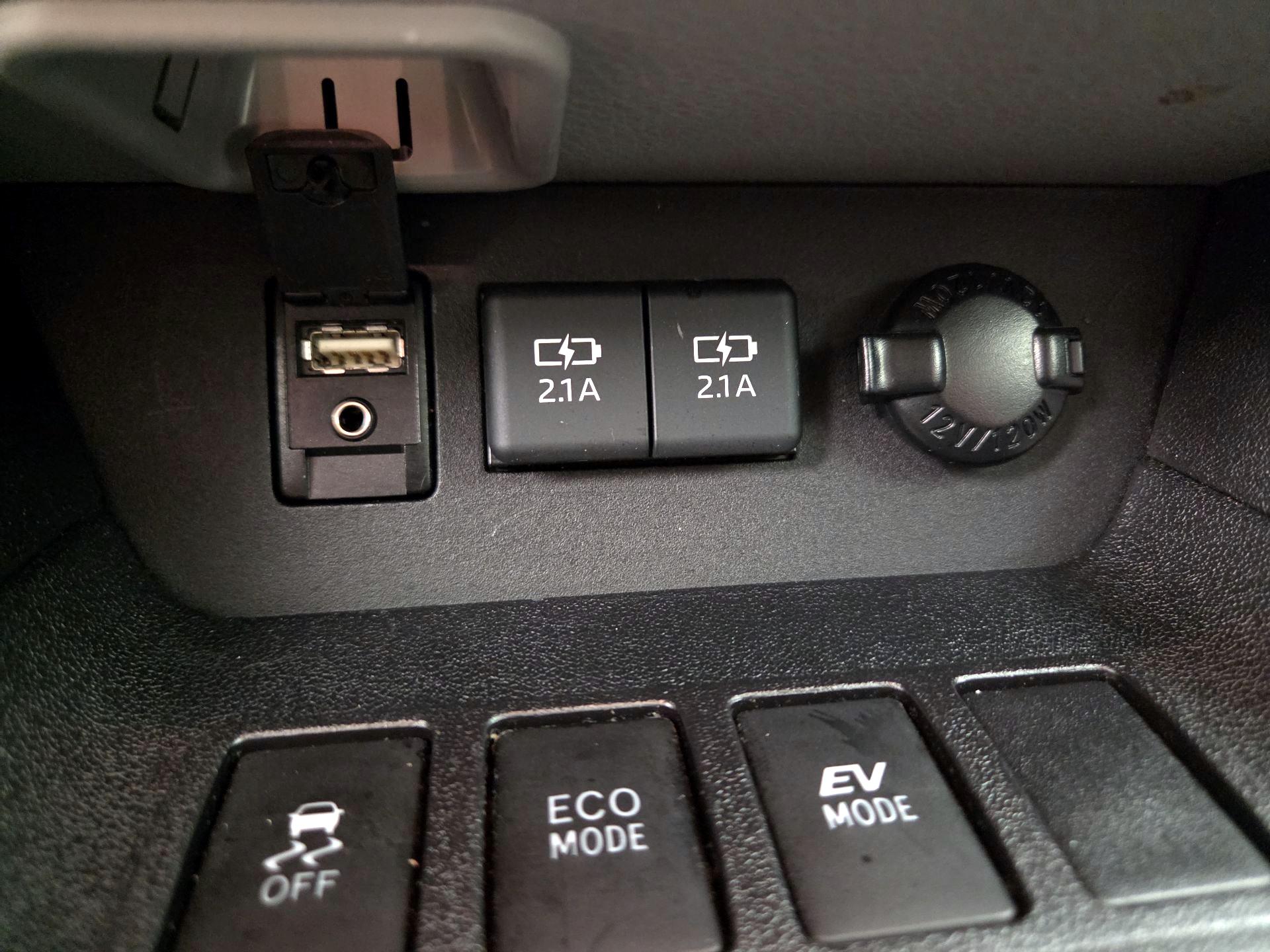 Thumbnail: 2019 Toyota Highlander - 18