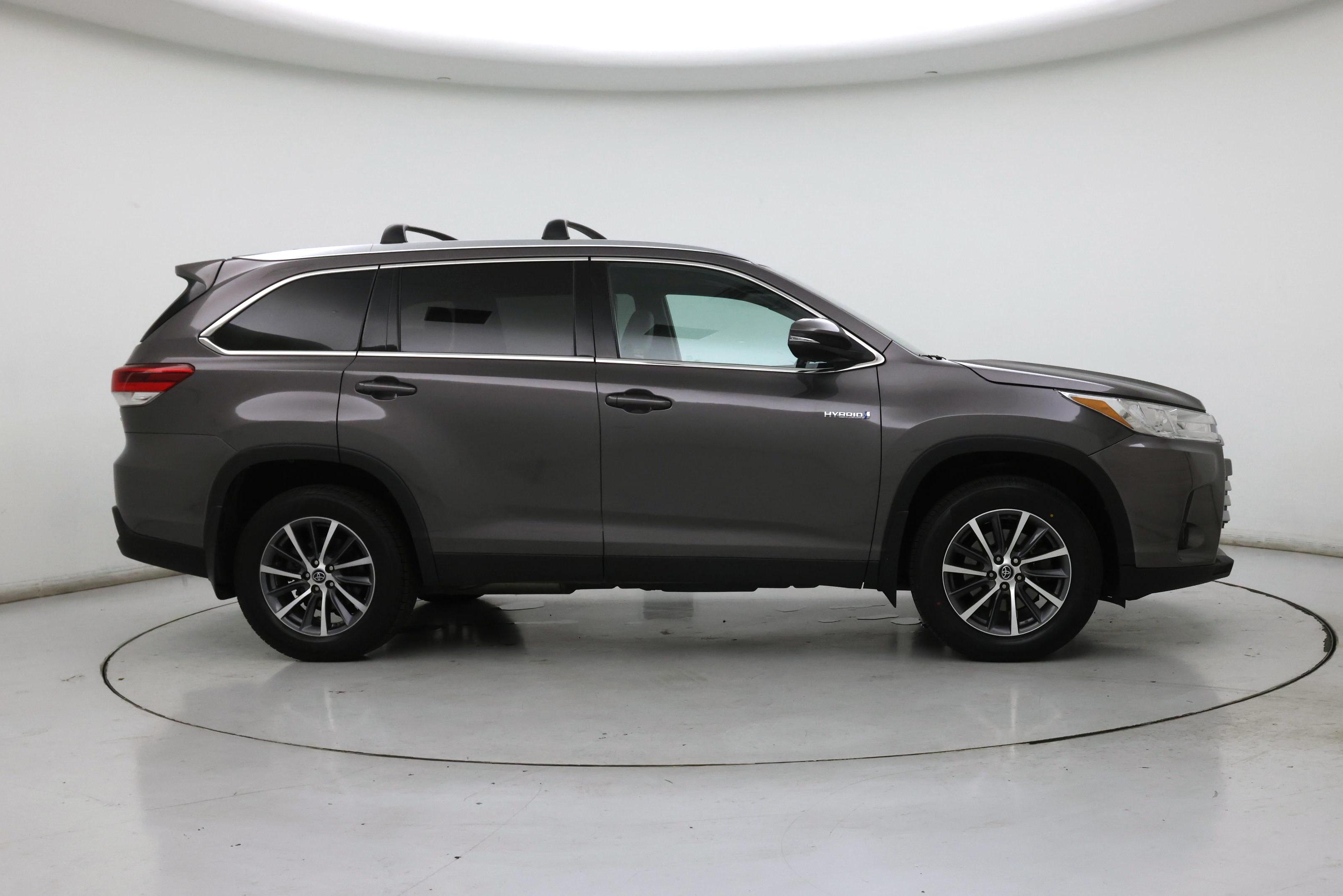 Thumbnail: 2019 Toyota Highlander - 7