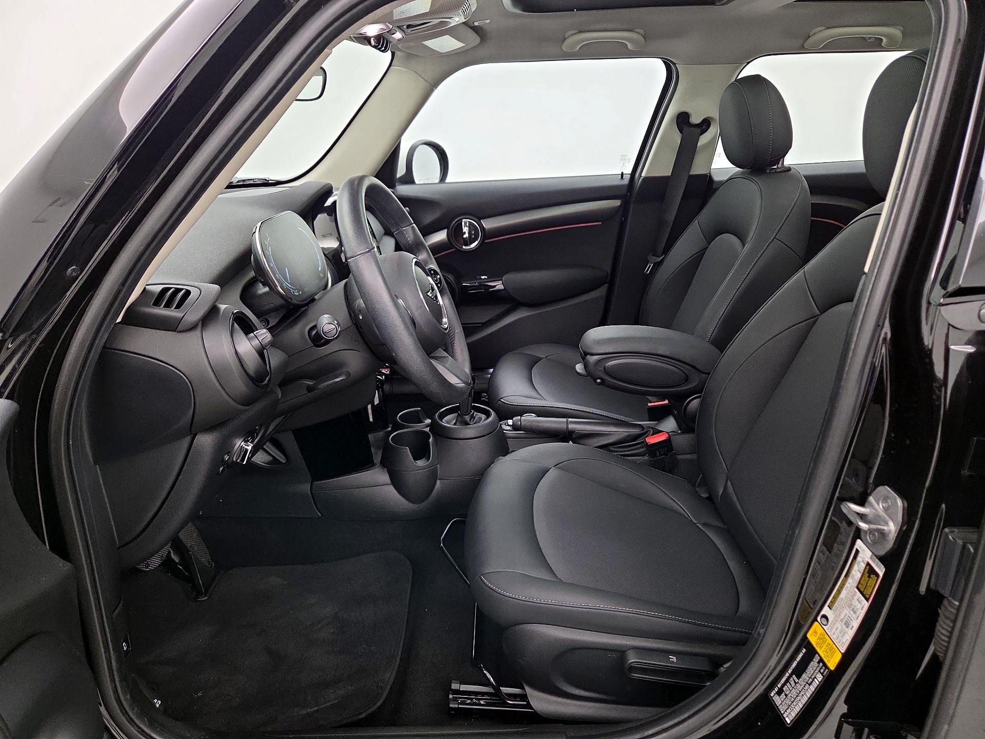 Thumbnail: 2022 MINI Cooper Hardtop - 11