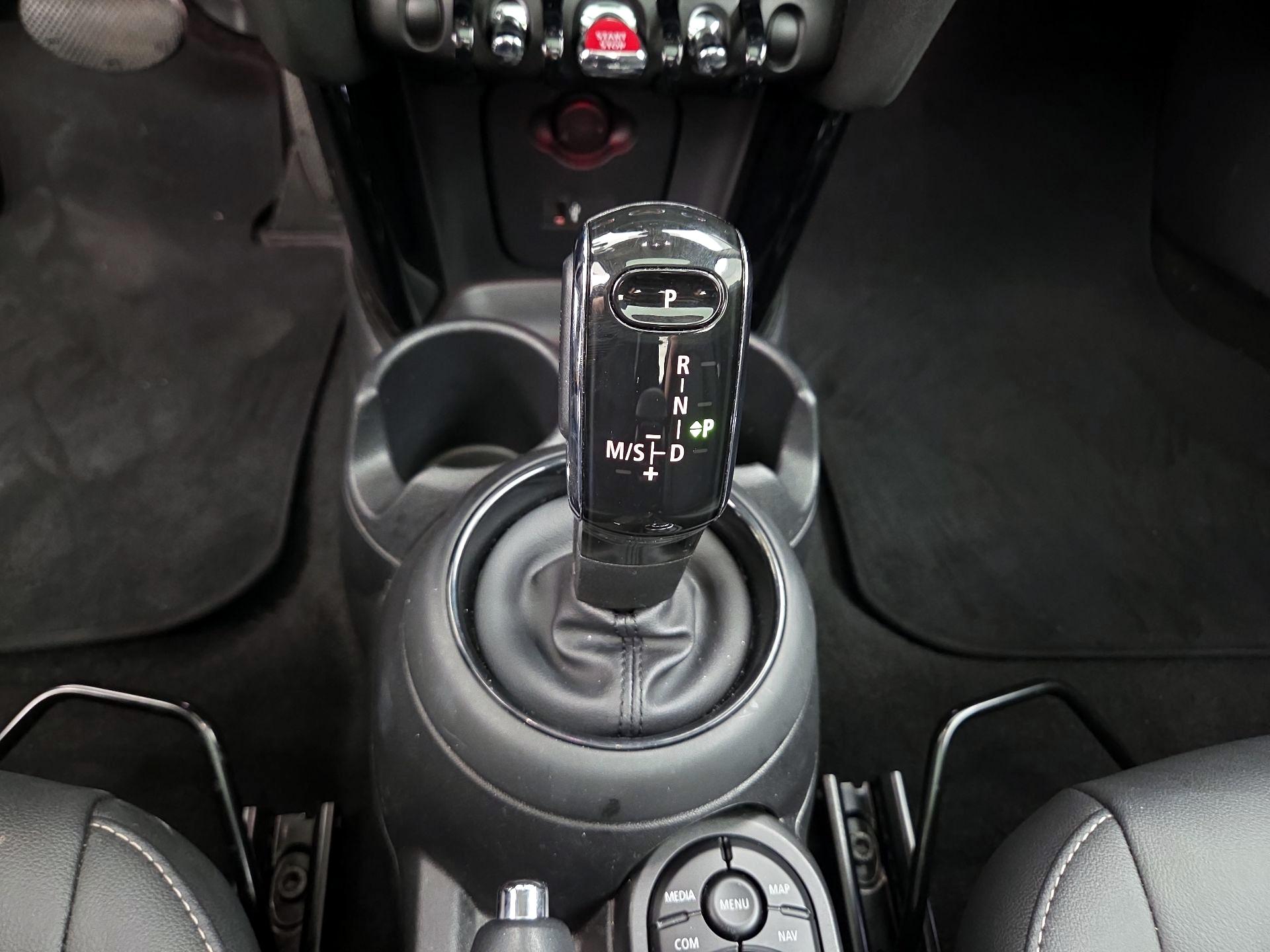 Thumbnail: 2022 MINI Cooper Hardtop - 18