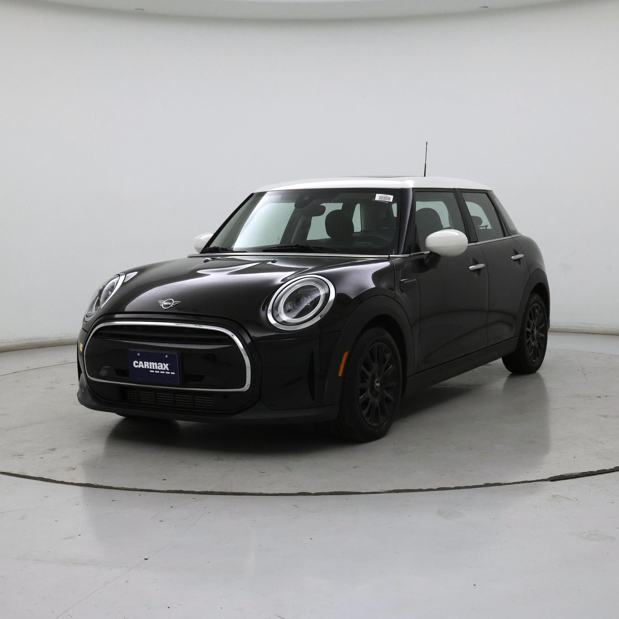 Thumbnail: 2022 MINI Cooper Hardtop - 4