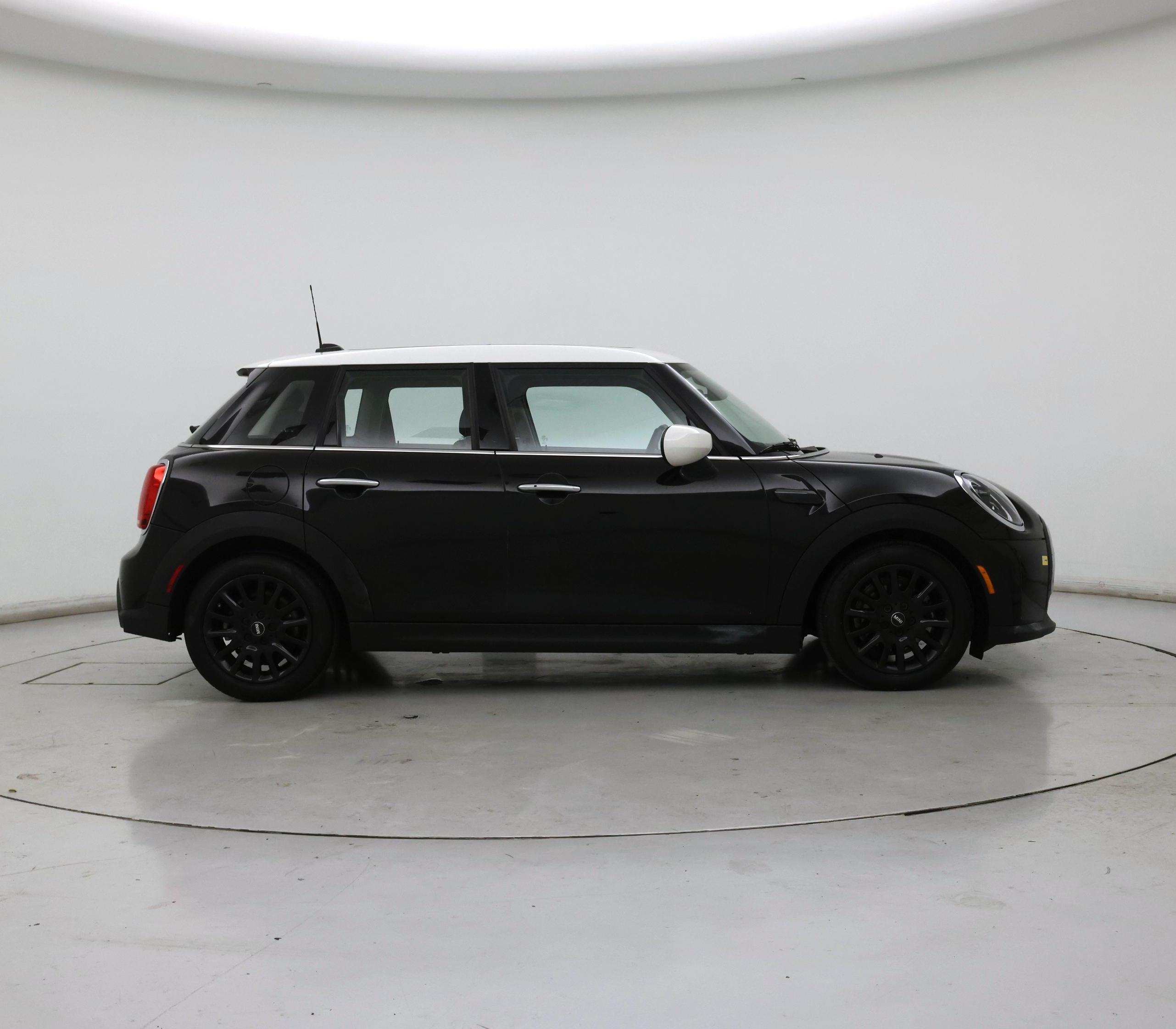 Thumbnail: 2022 MINI Cooper Hardtop - 7