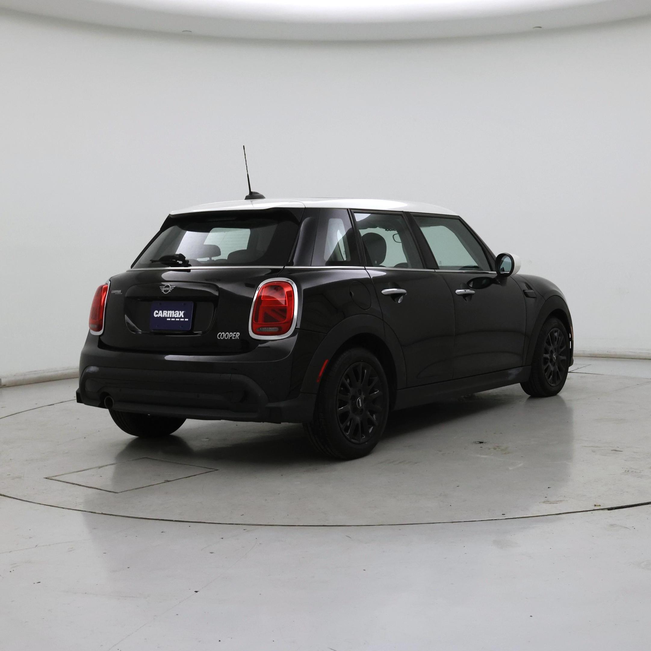 Thumbnail: 2022 MINI Cooper Hardtop - 8