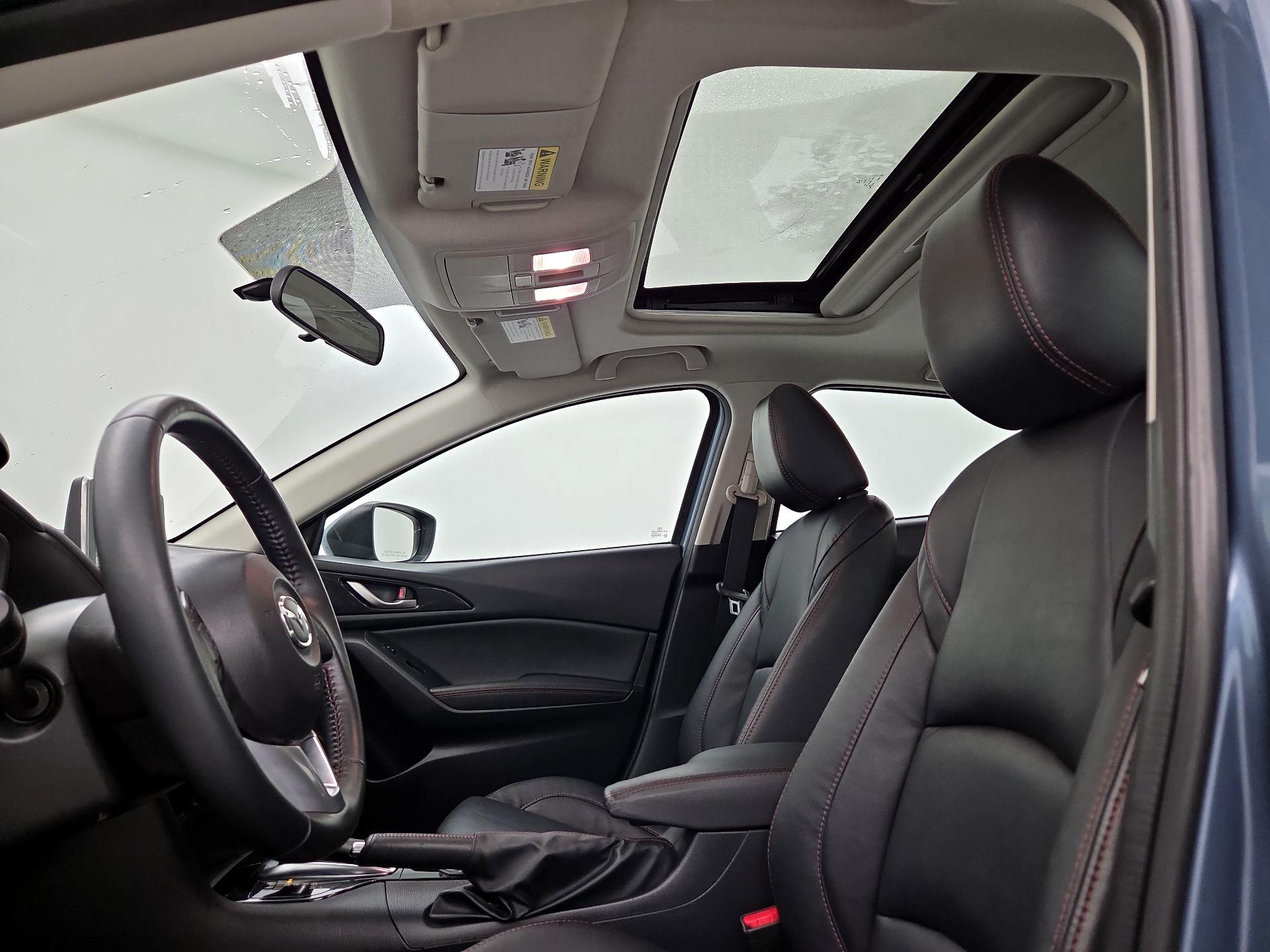 Thumbnail: 2015 Mazda Mazda3 - 20