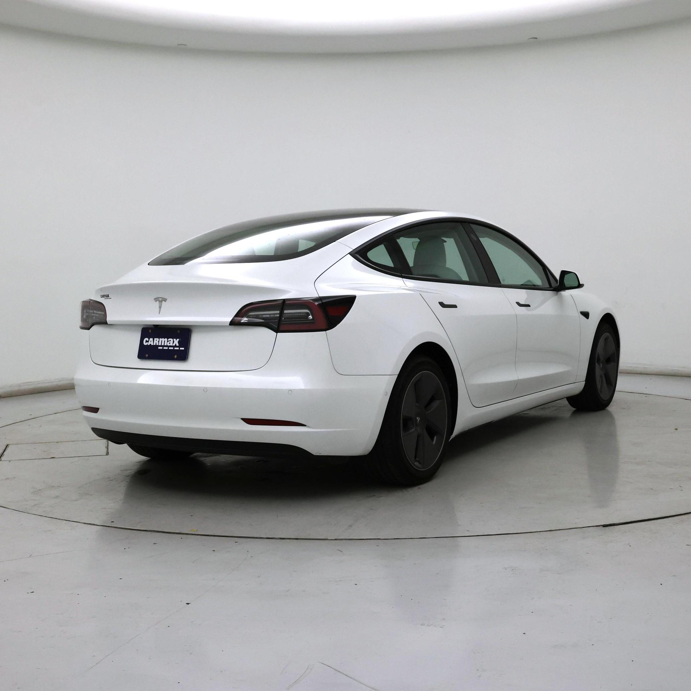 Thumbnail: 2022 Tesla Model 3 - 8
